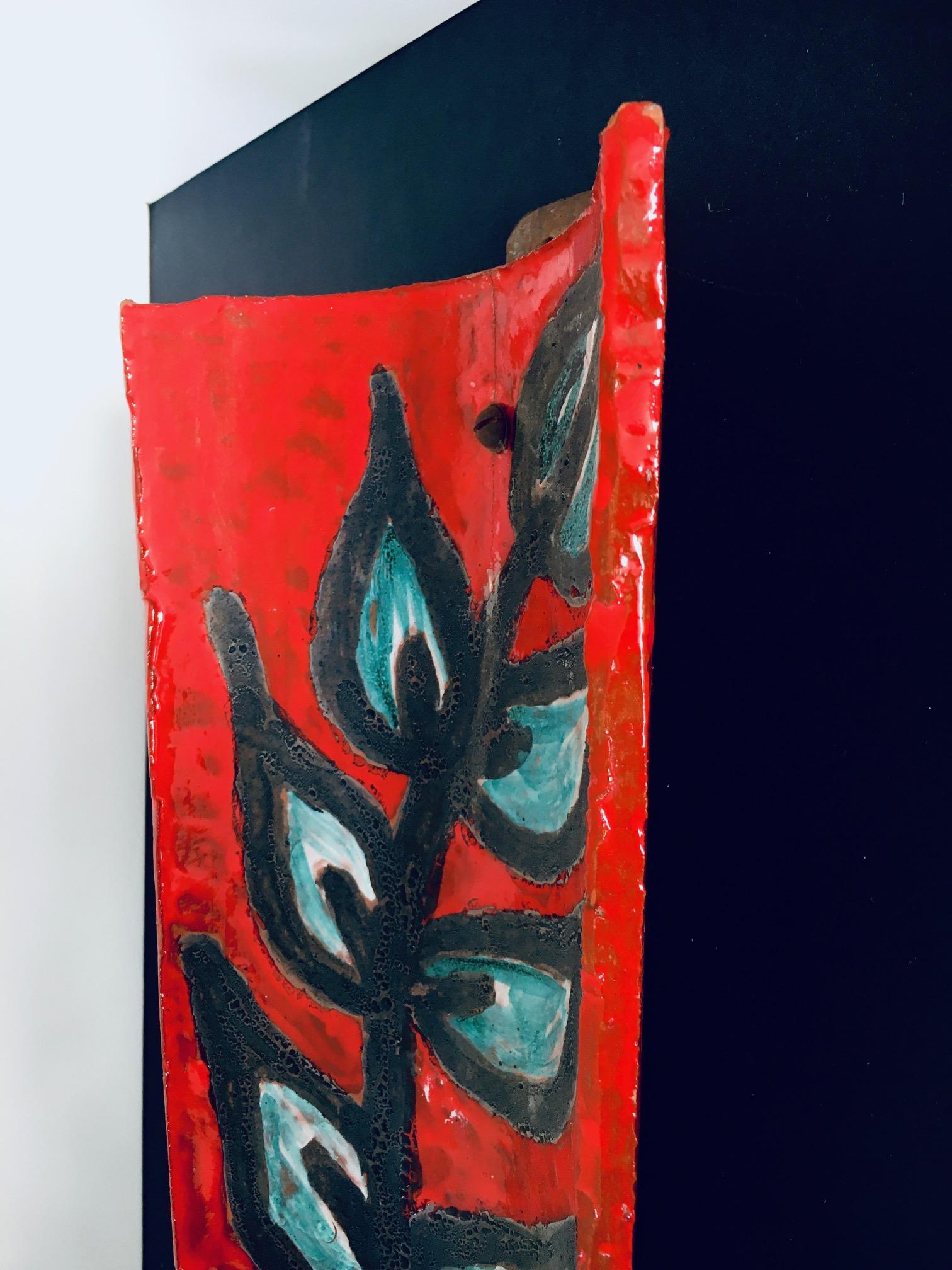 Applique en grès, fabriquée par un artiste, France, années 1960 en vente 4
