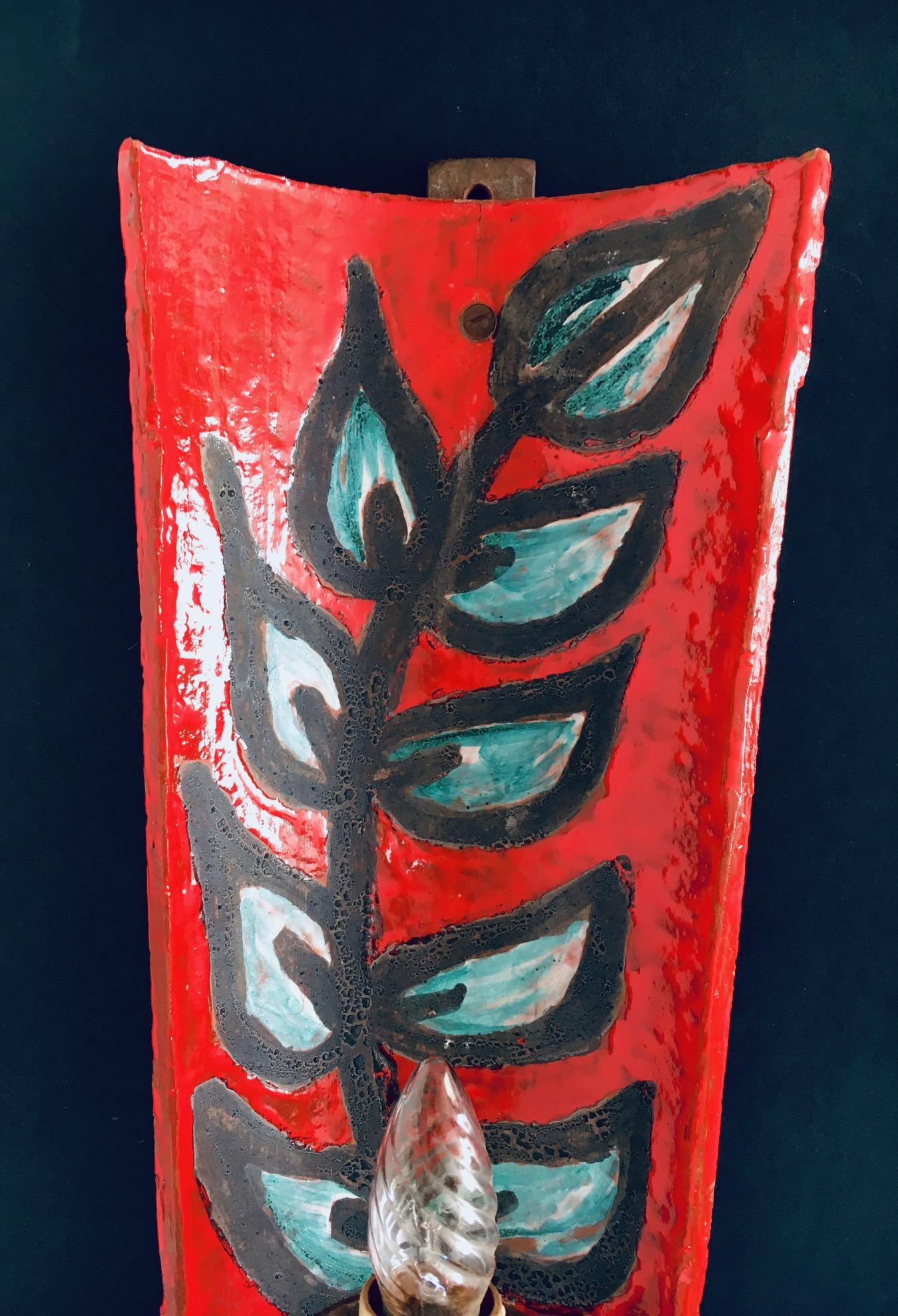 Applique en grès, fabriquée par un artiste, France, années 1960 en vente 1