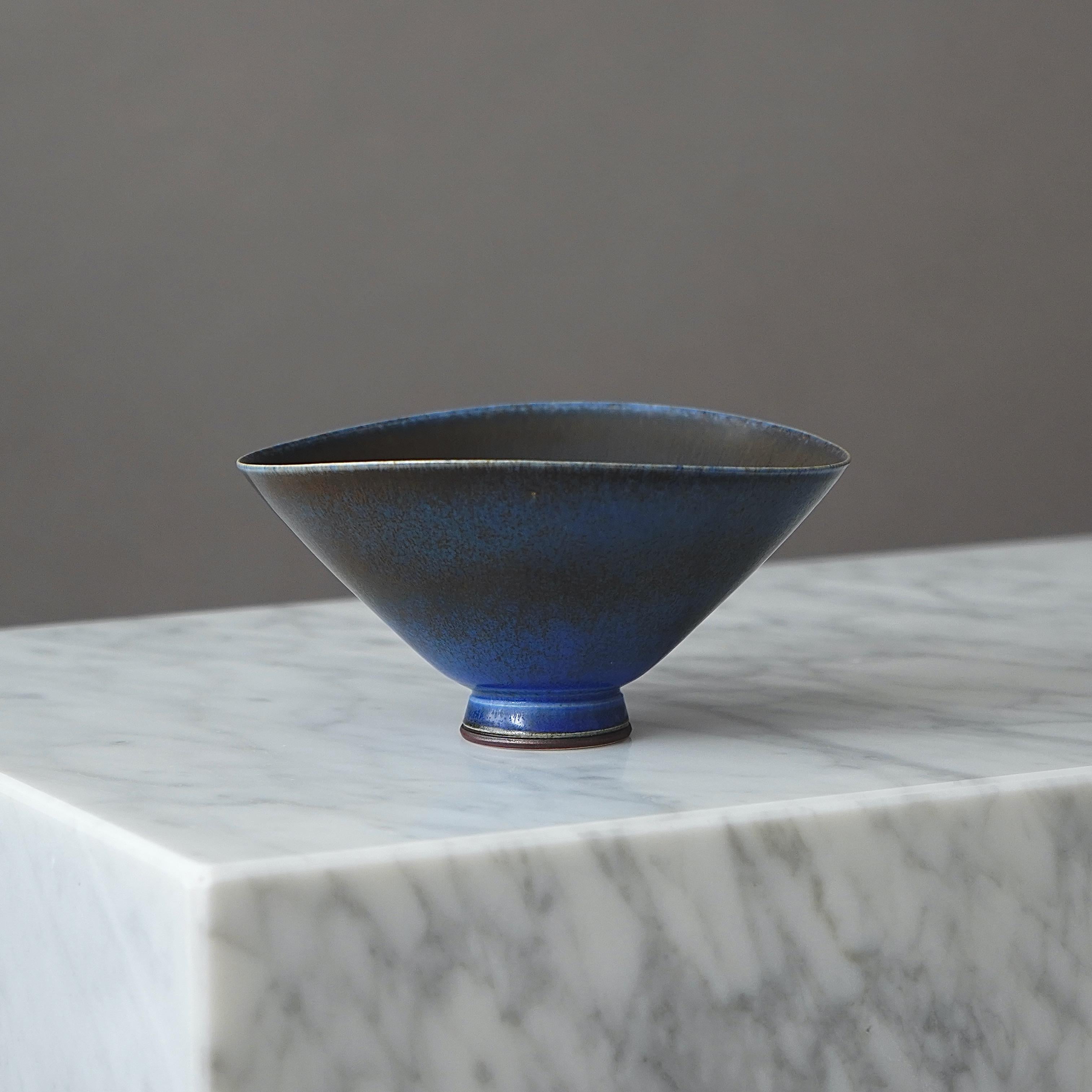 Ciotola in gres di Berndt Friberg per Gustavsberg Studio, Svezia, 1953 in vendita 2