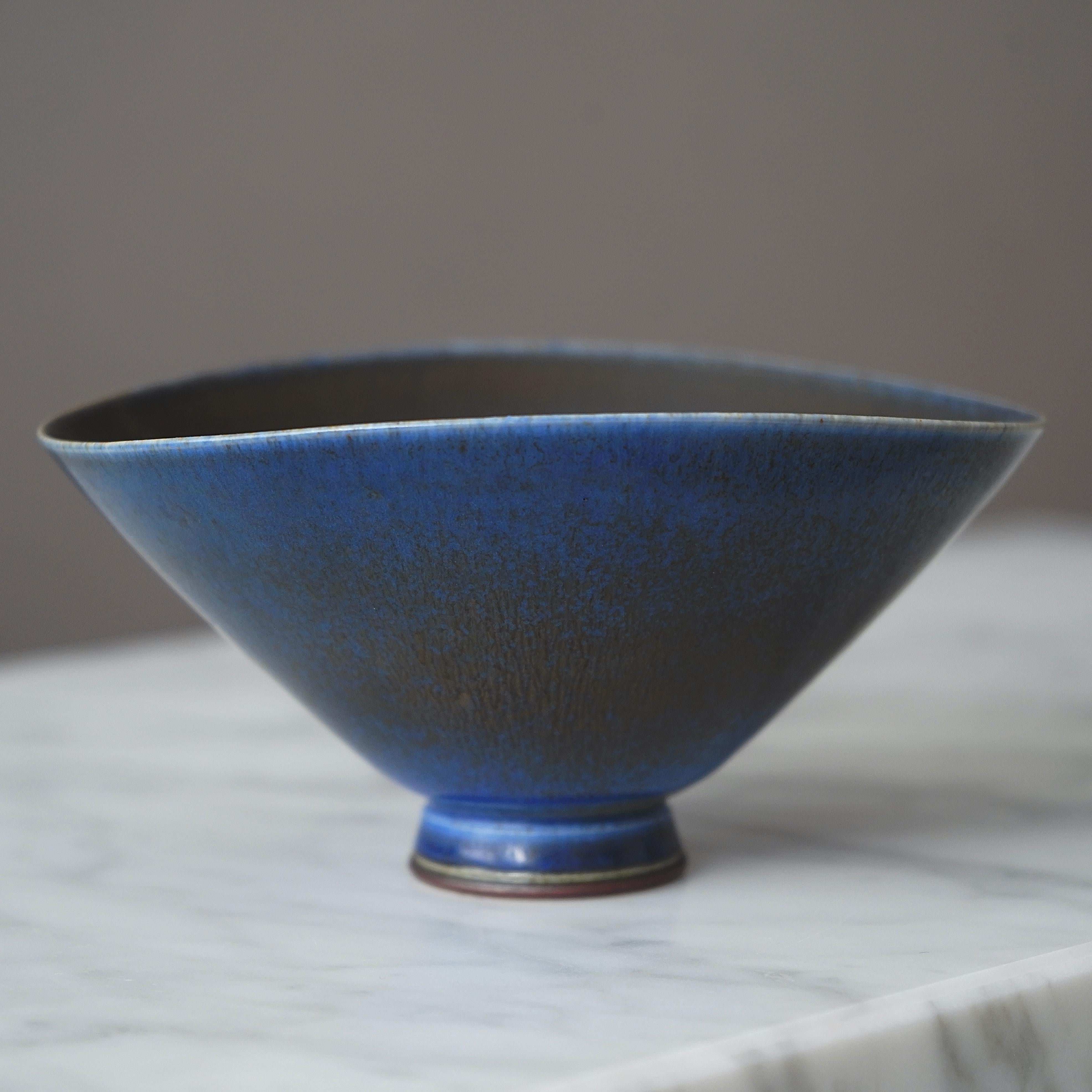 Smaltato Ciotola in gres di Berndt Friberg per Gustavsberg Studio, Svezia, 1953 in vendita