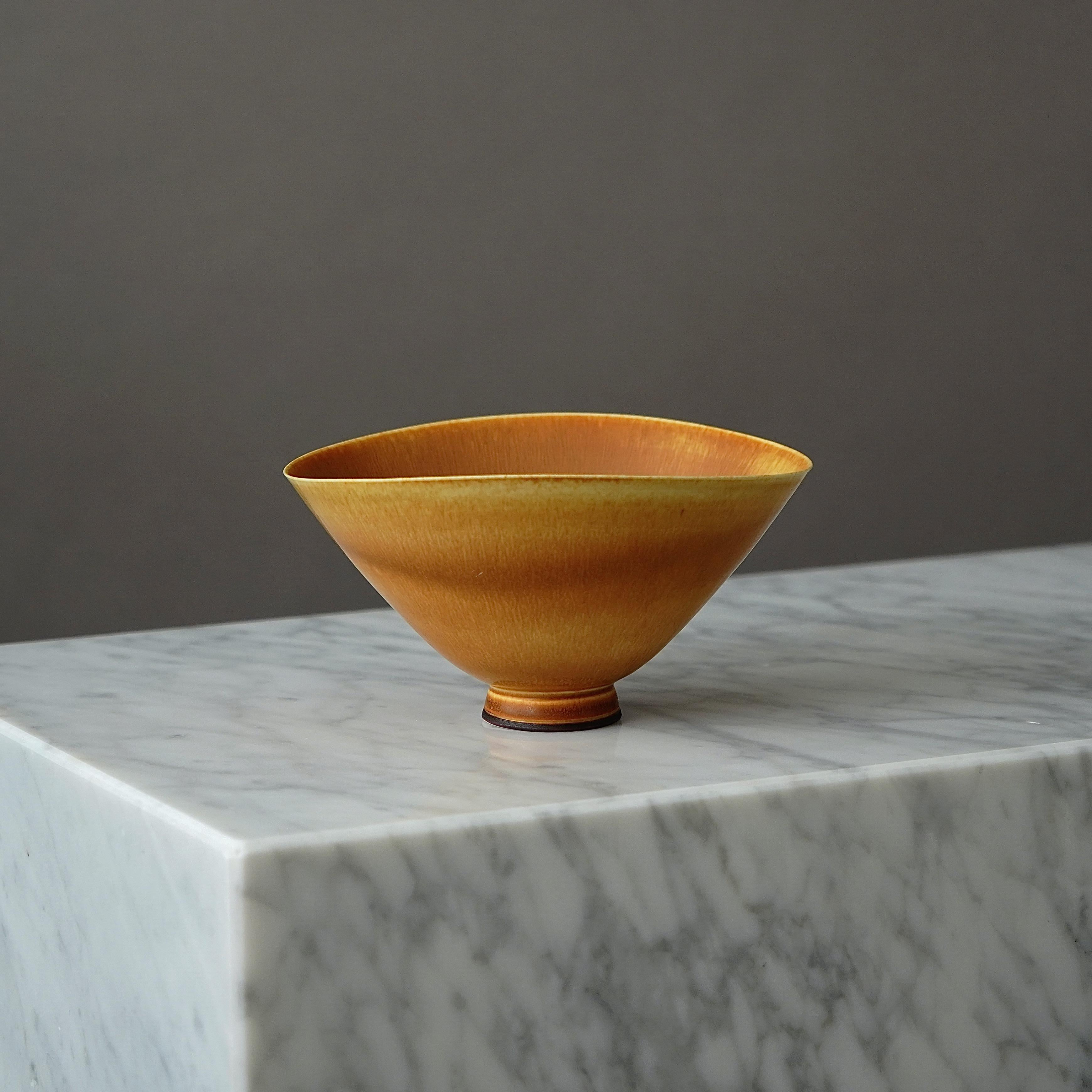 Ceramica Ciotola in gres di Berndt Friberg per Gustavsberg Studio, Svezia, 1956 in vendita
