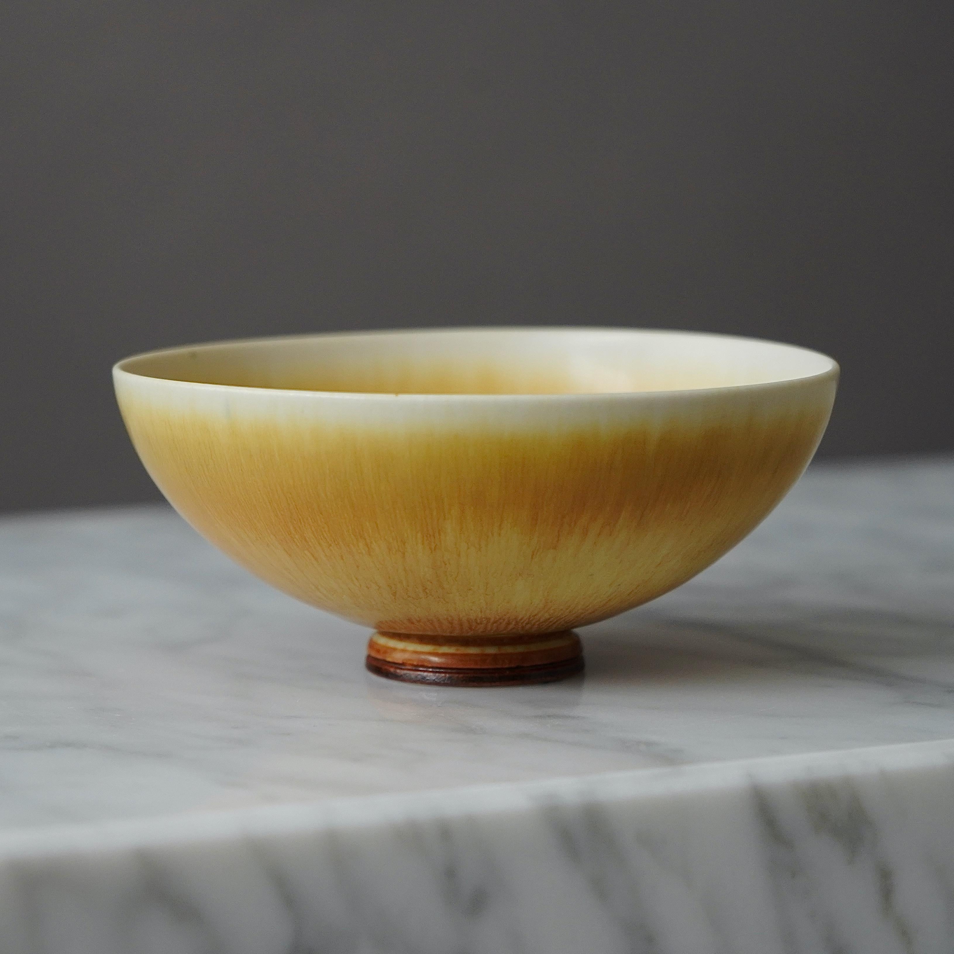 Steingutschale aus Steingut von Berndt Friberg für Gustavsberg Studio, Schweden, 1960 im Angebot 6