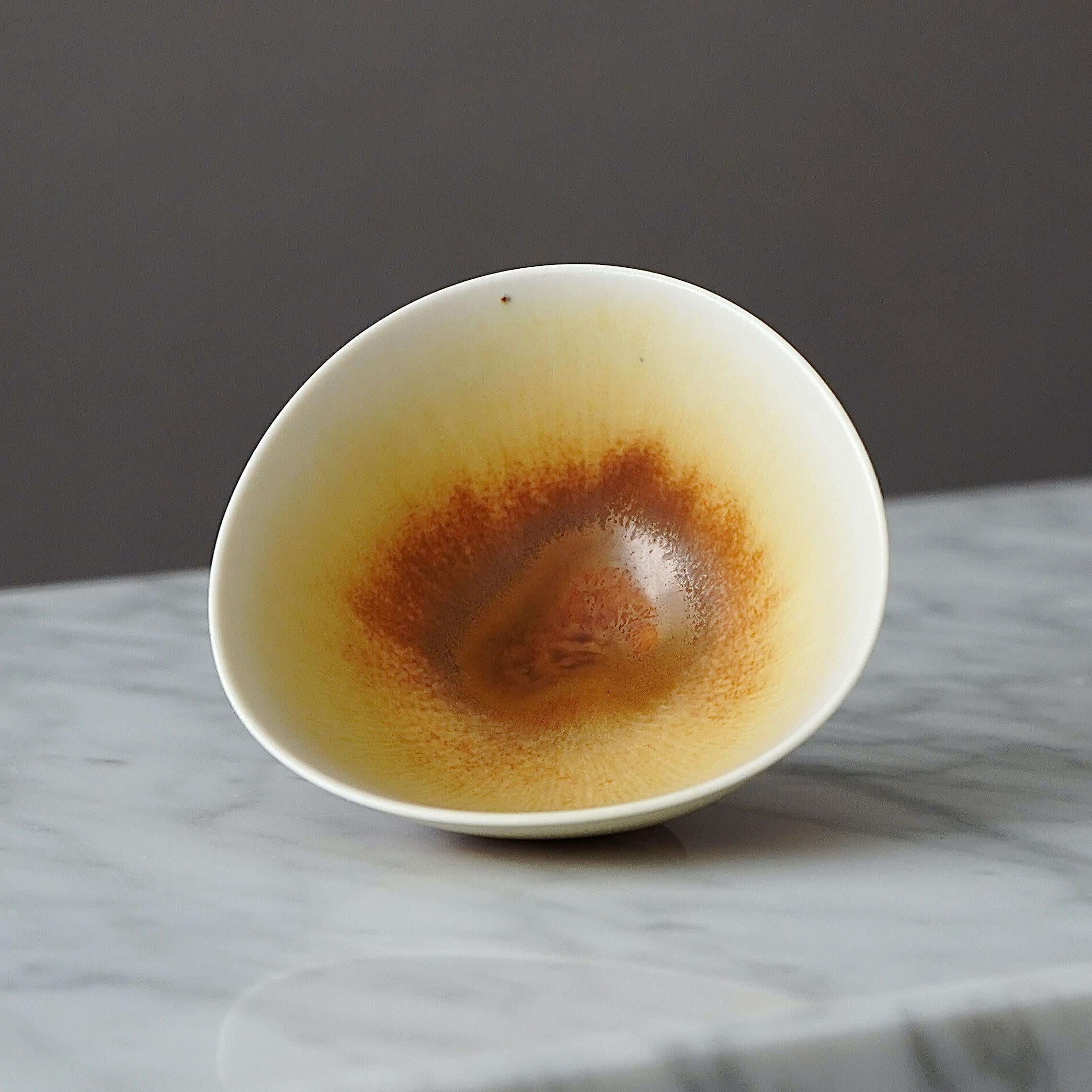 Ciotola in gres di Berndt Friberg per Gustavsberg Studio, Svezia, 1965 in vendita 3