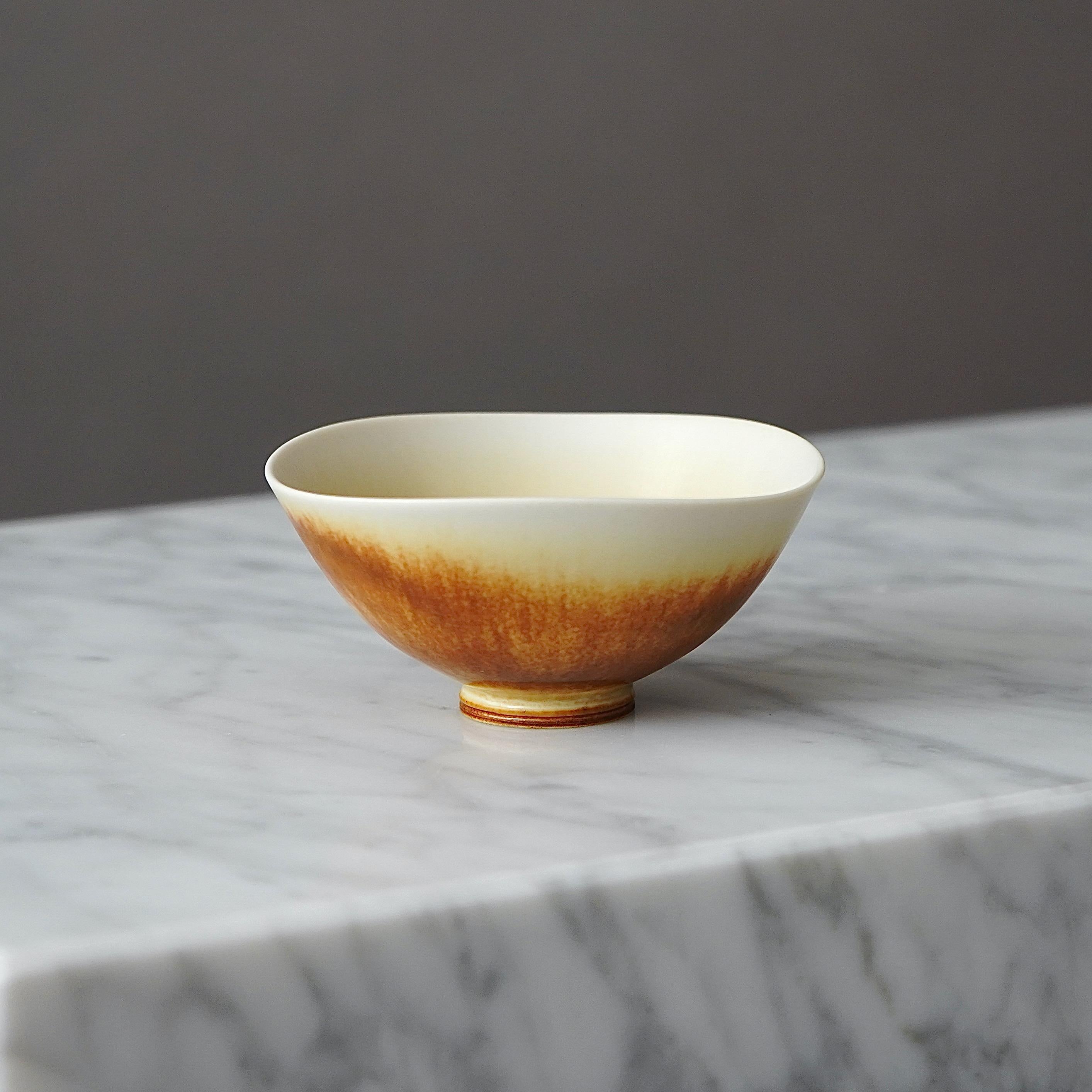XX secolo Ciotola in gres di Berndt Friberg per Gustavsberg Studio, Svezia, 1965 in vendita