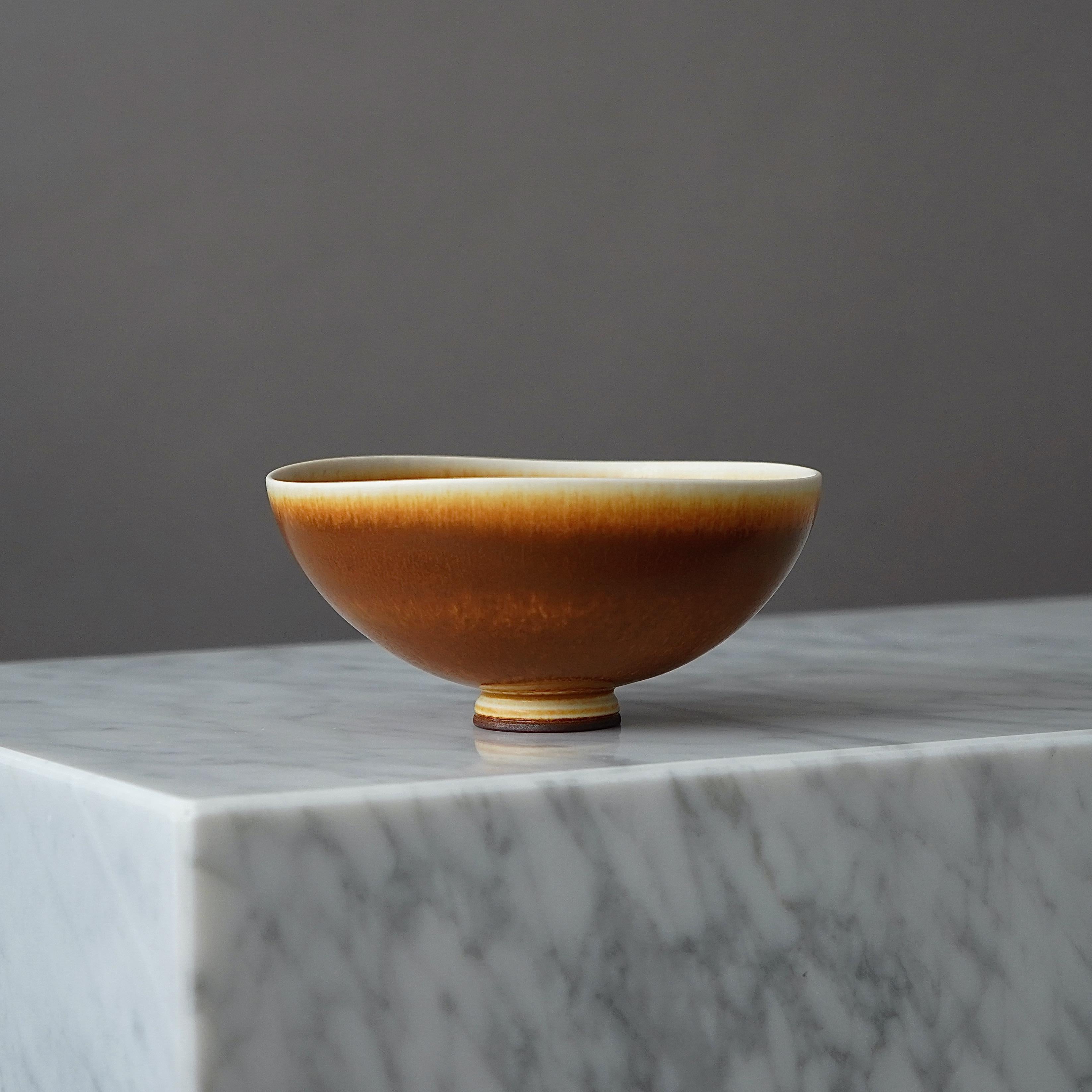 XX secolo Ciotola in gres di Berndt Friberg per Gustavsberg Studio, Svezia, 1969 in vendita