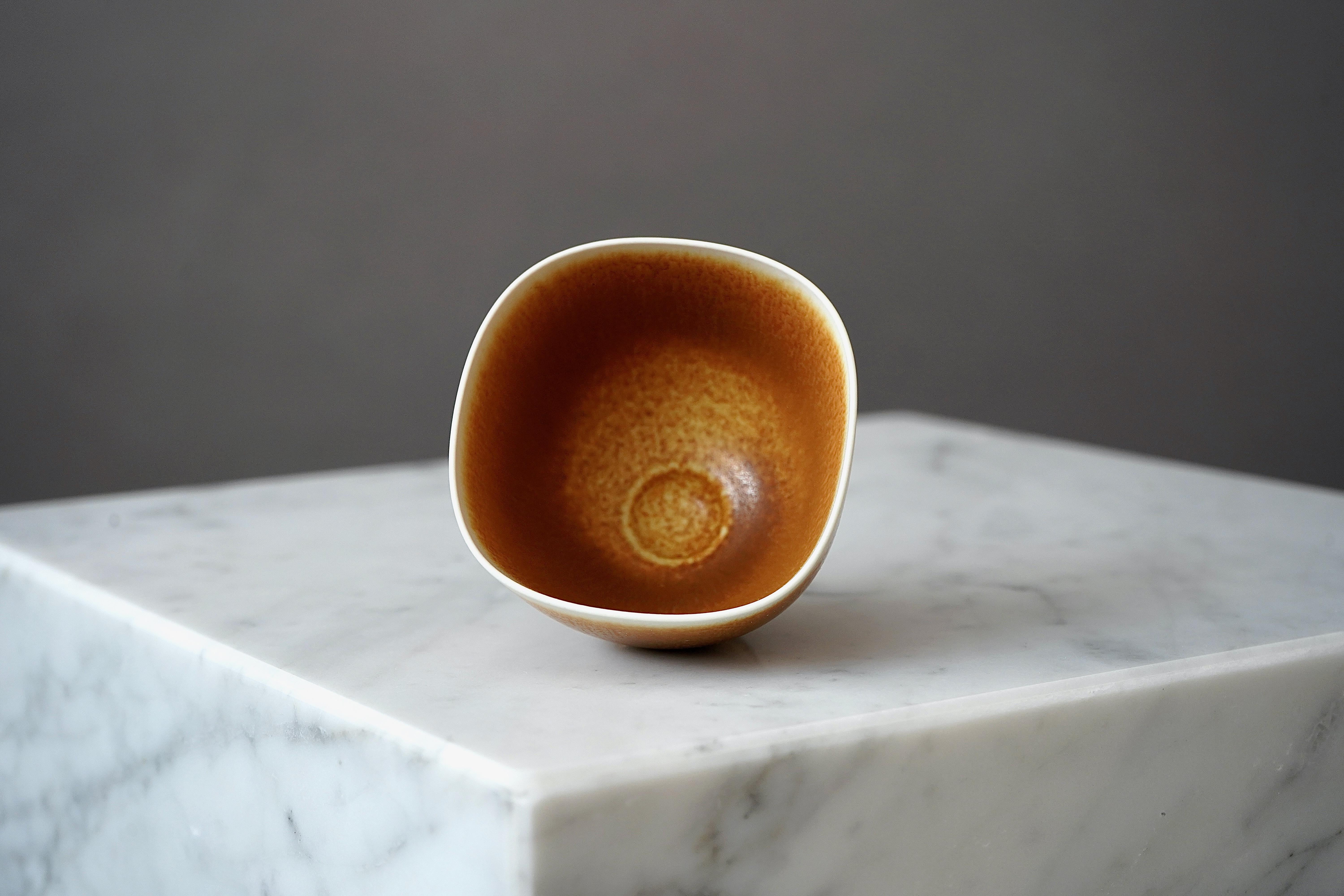 Stoneware Bowl by Berndt Friberg for Gustavsberg, Sweden, 1962 For Sale 2