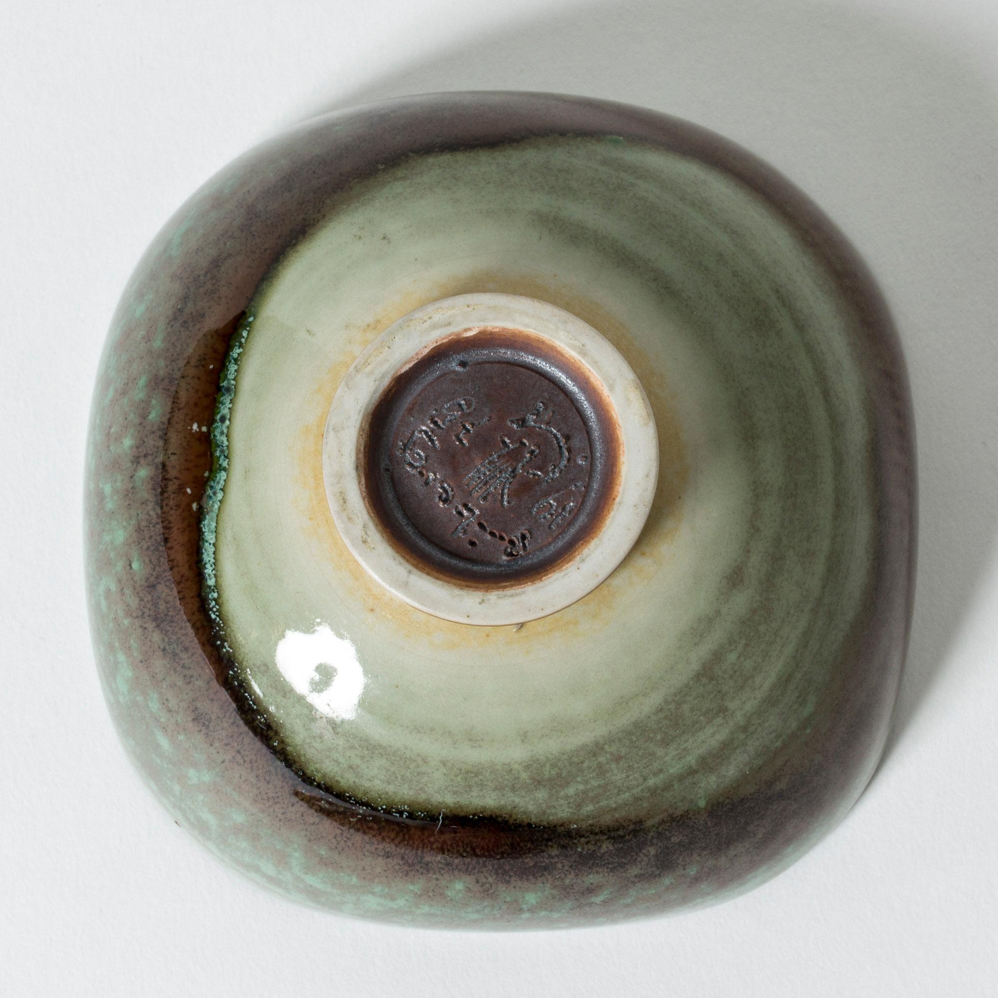 Late 20th Century Stoneware Bowl by Berndt Friberg for Gustavsberg, Sweden, 1975