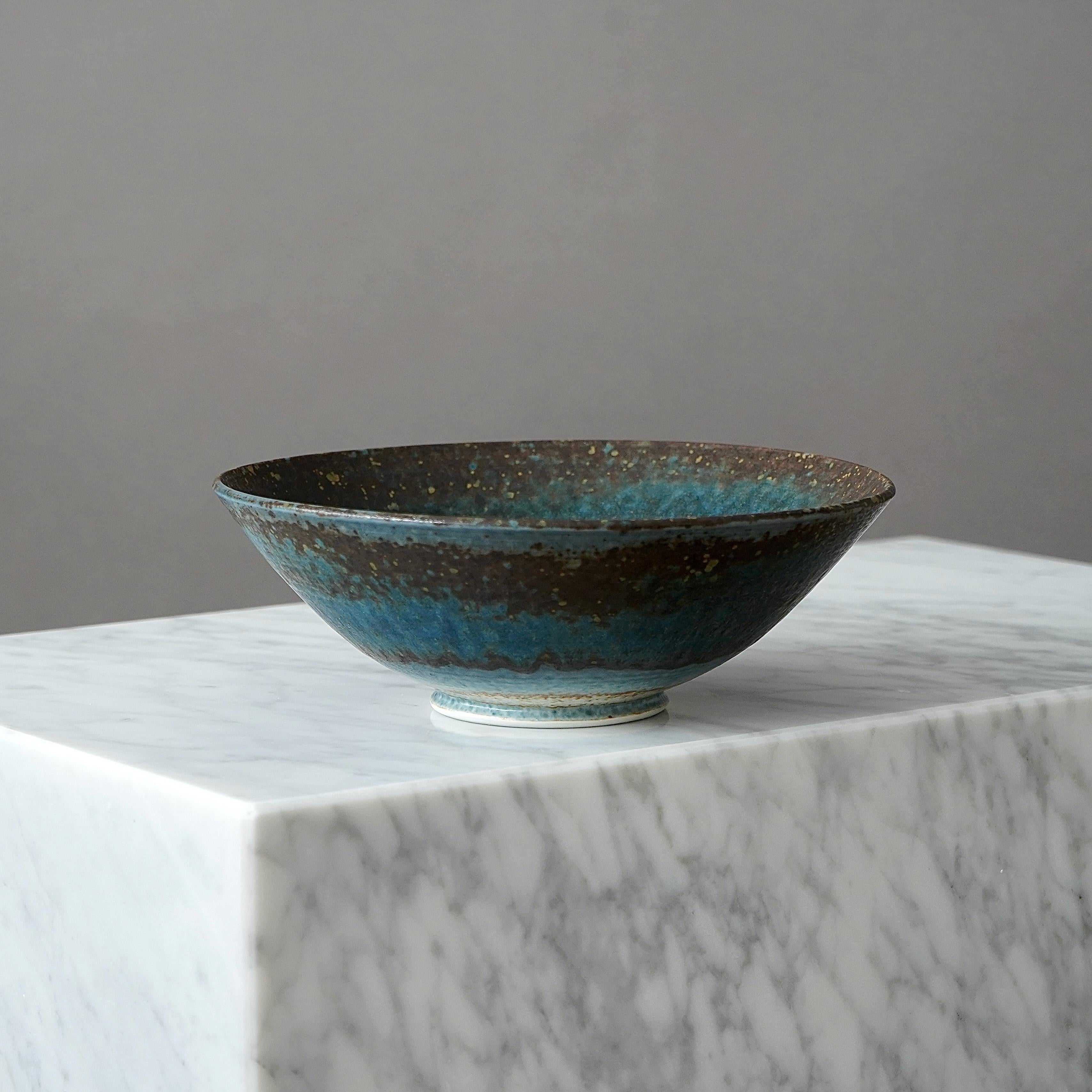 20th Century Stoneware Bowl by Francesca Mascitti Lindh. Arabia, Finland, 1960s. For Sale