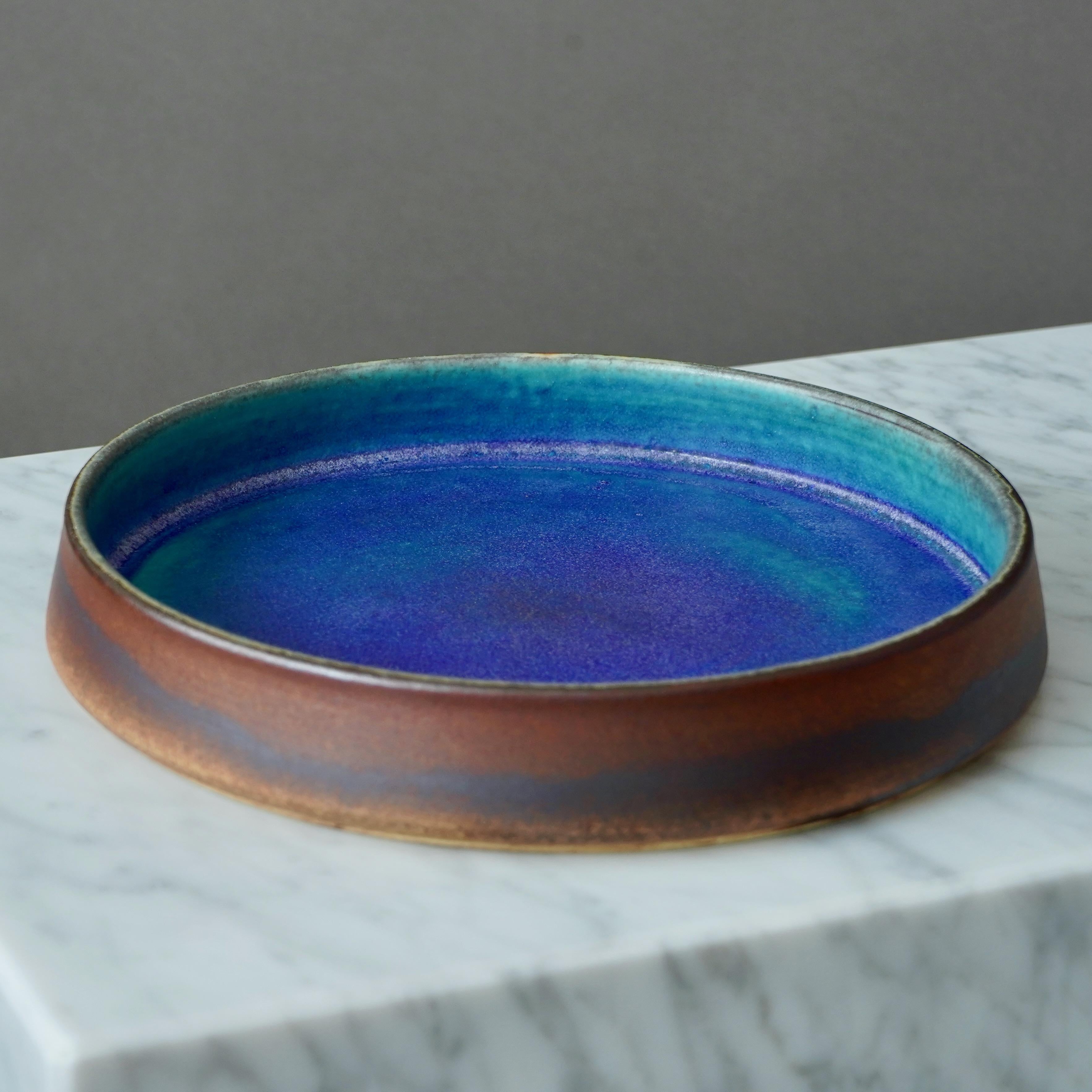 Cuenco de gres de Raija Tuumi para Arabia, Finlandia, años 60. Azul y Marrón. en venta 1