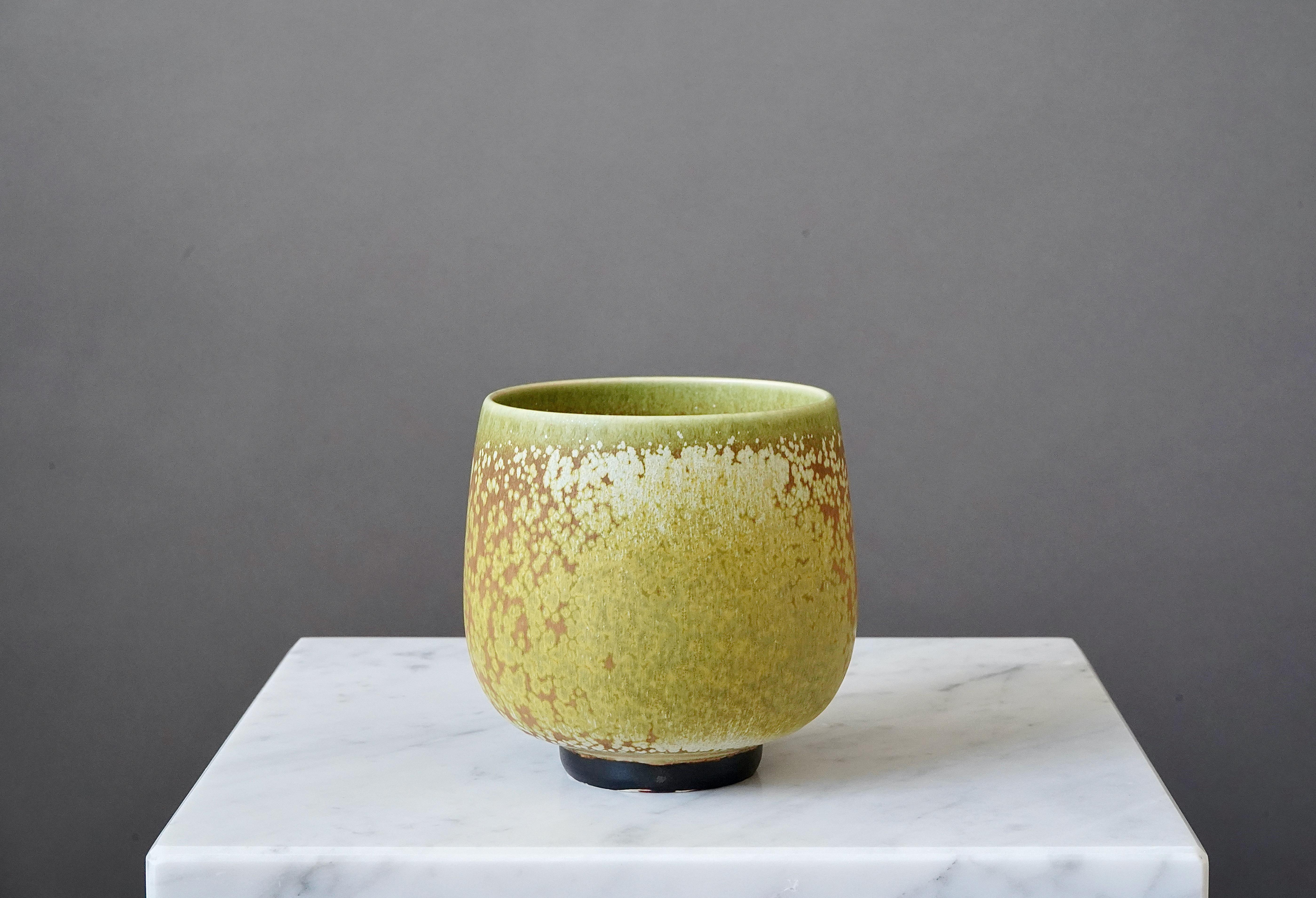 Ceramic Stoneware Bowl by Swedish Ceramist Rolf Palm, 1978 For Sale