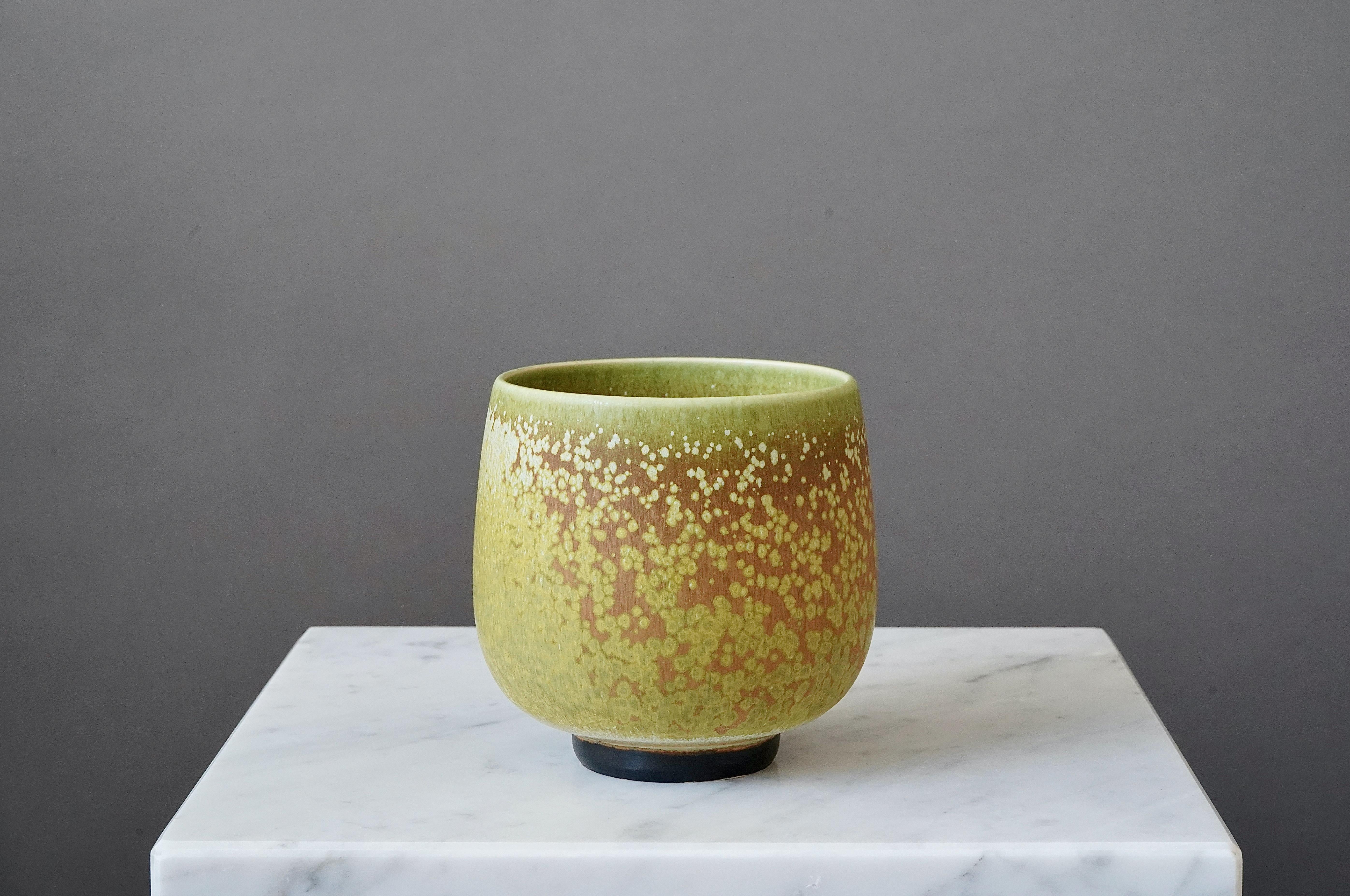 Stoneware Bowl by Swedish Ceramist Rolf Palm, 1978 For Sale 1