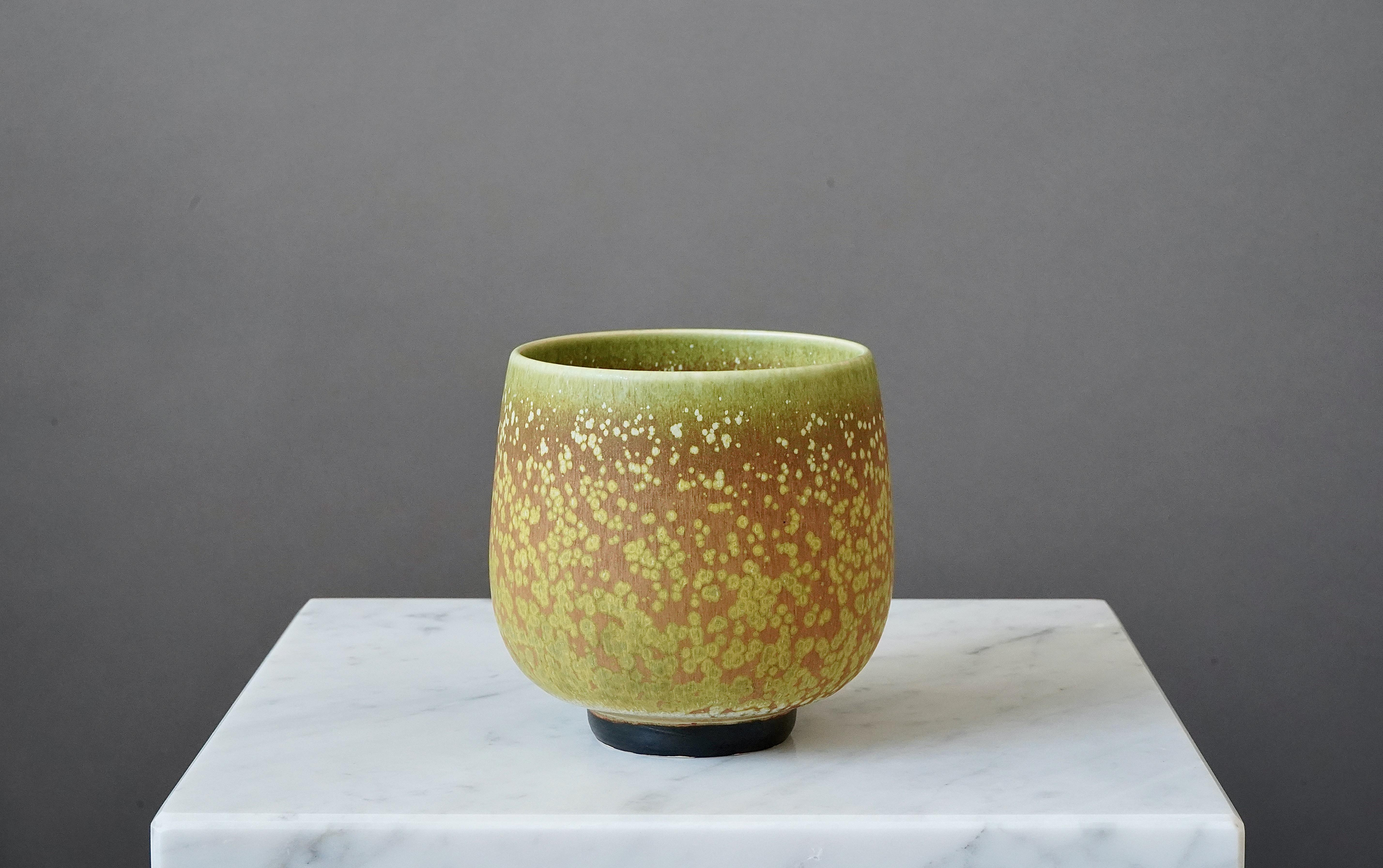 Stoneware Bowl by Swedish Ceramist Rolf Palm, 1978 For Sale 2