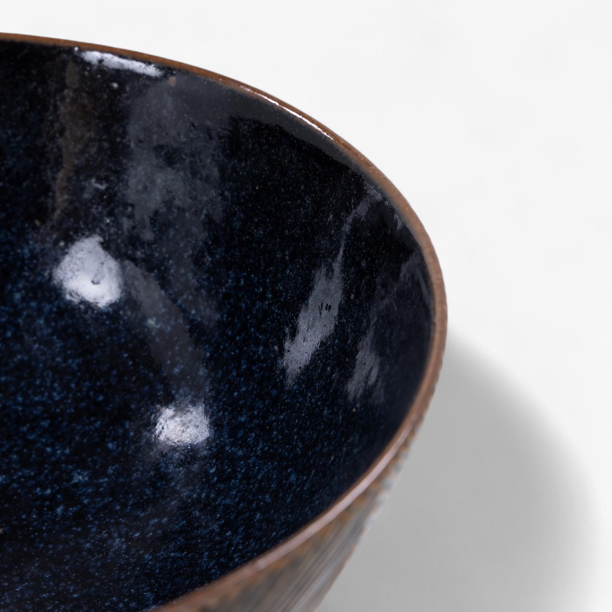 Stoneware bowl in Sung glaze by Axel Salto In Good Condition For Sale In Copenhagen, DK