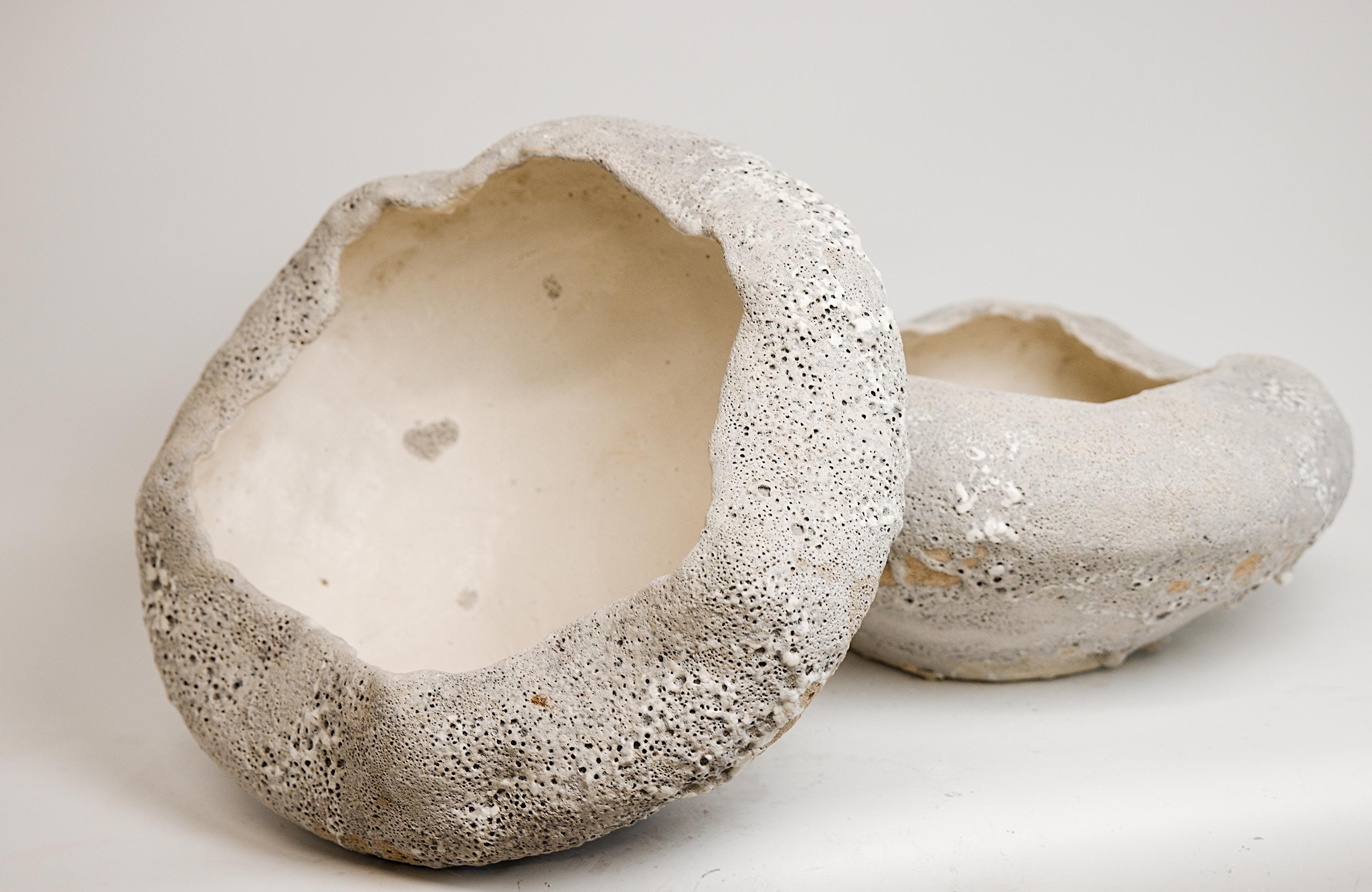 Américain Stoneware  Bowl Lava Granite Textured- 16