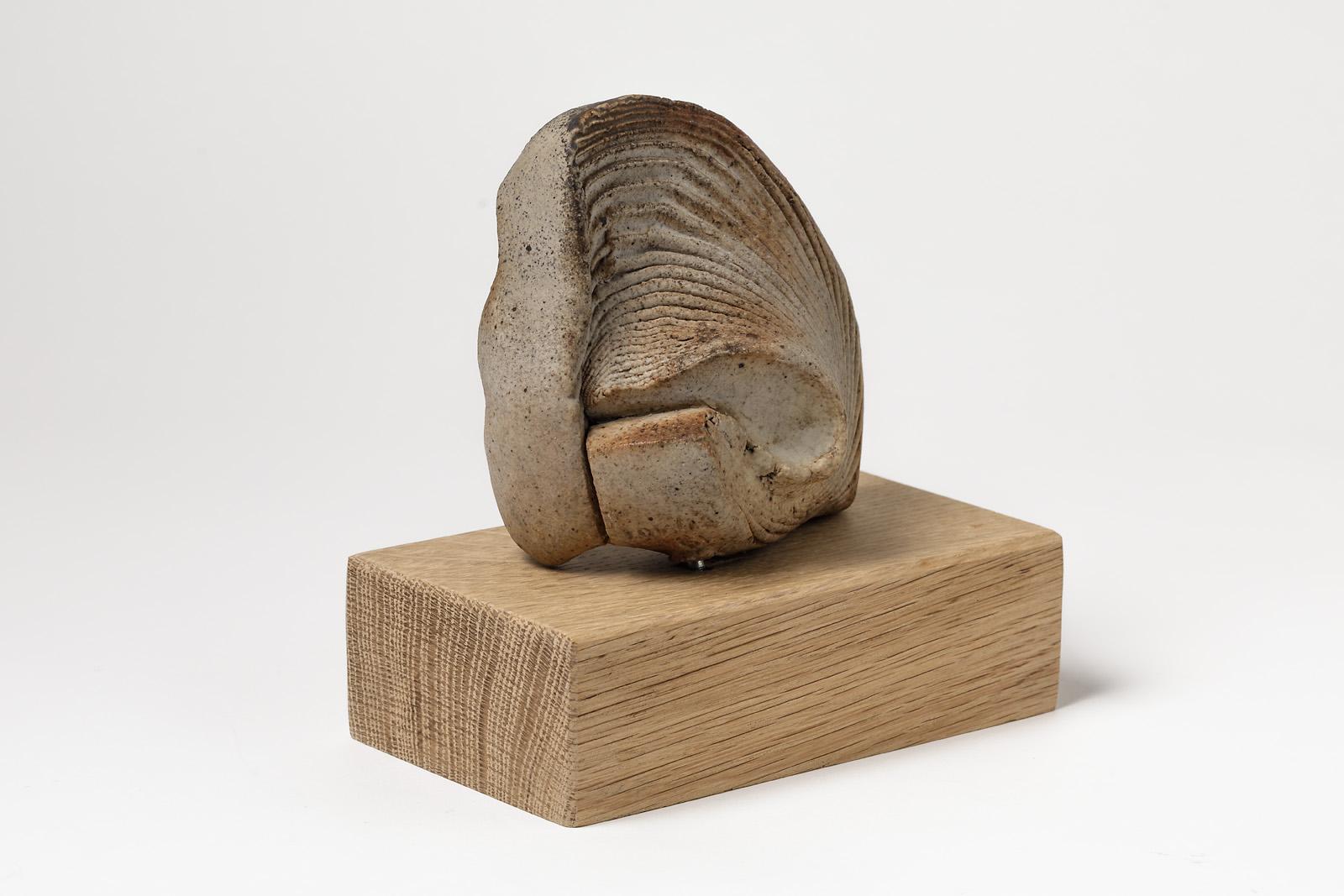 Français Sculpture en céramique de grès d'Elisabeth Joulia Artiste française du 20e siècle