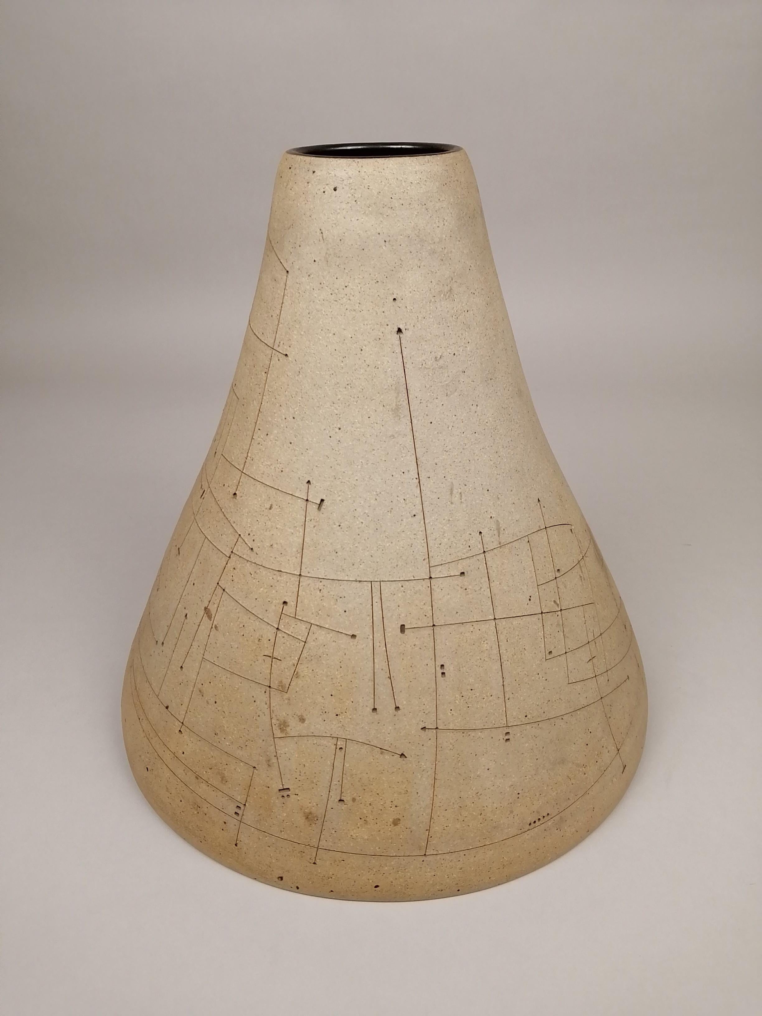 Hand-Crafted Gustavo Pérez High Temperature Ceramic Vase For Sale