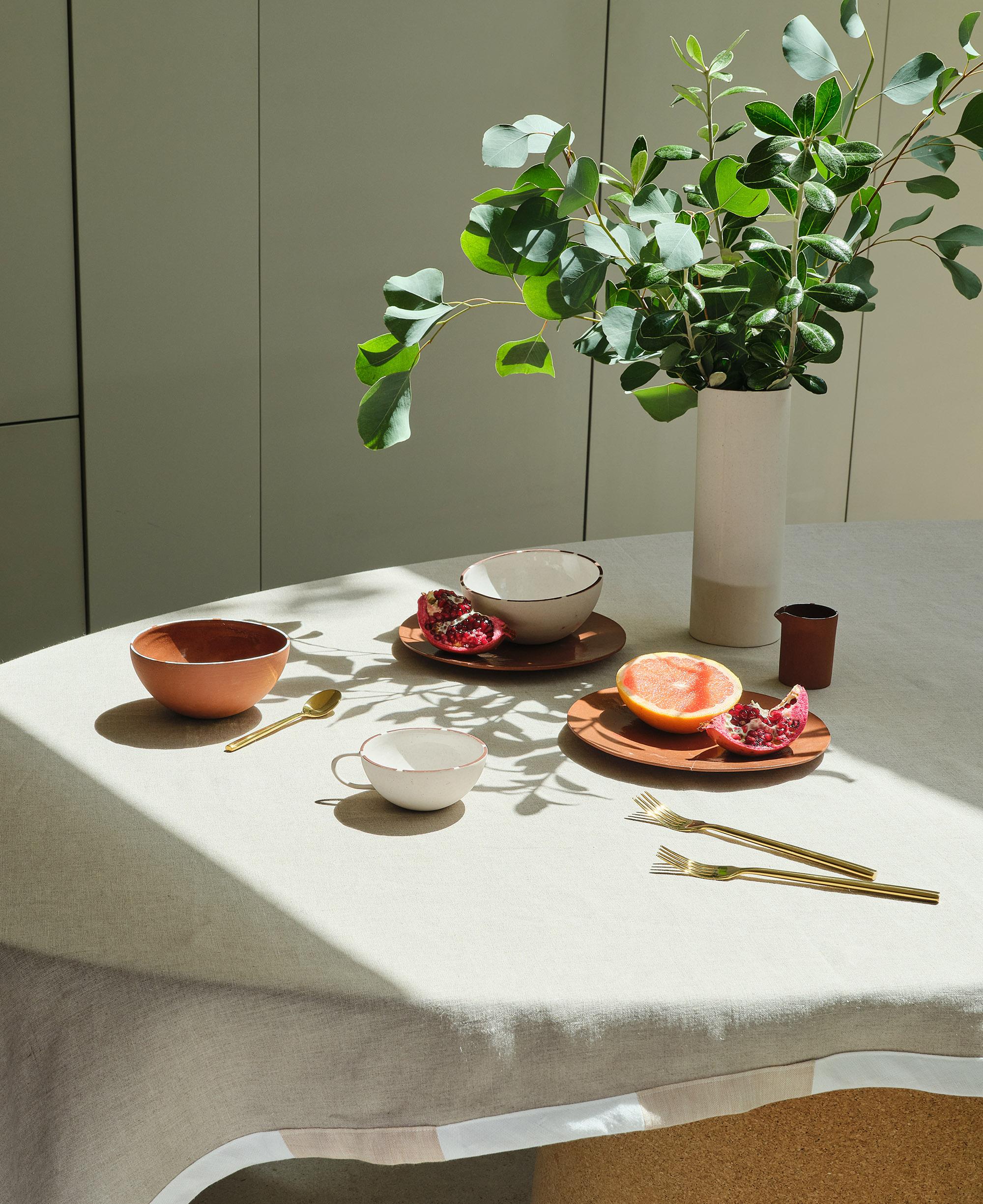 Stoneware Clay Bowl in Terracotta Colour Hand Cast in UK In New Condition For Sale In London, GB