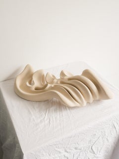 Steingut Ton, Keramik Gezeiten der Gelassenheit Skulptur von Aleksandra Krasnopolska