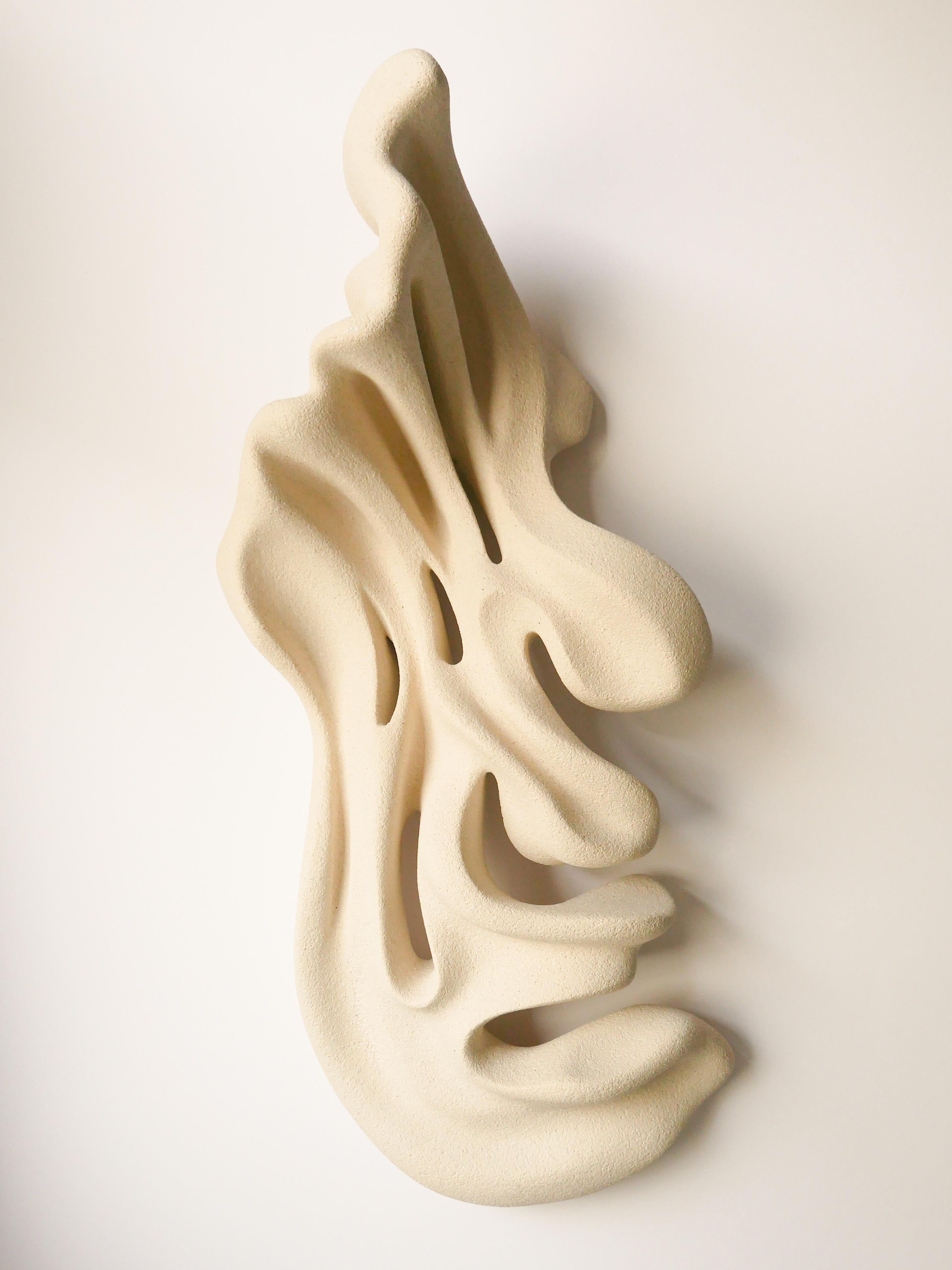 Sculpture en grès, céramique Marées de sérénité d'Aleksandra Krasnopolska Neuf - En vente à Geneve, CH