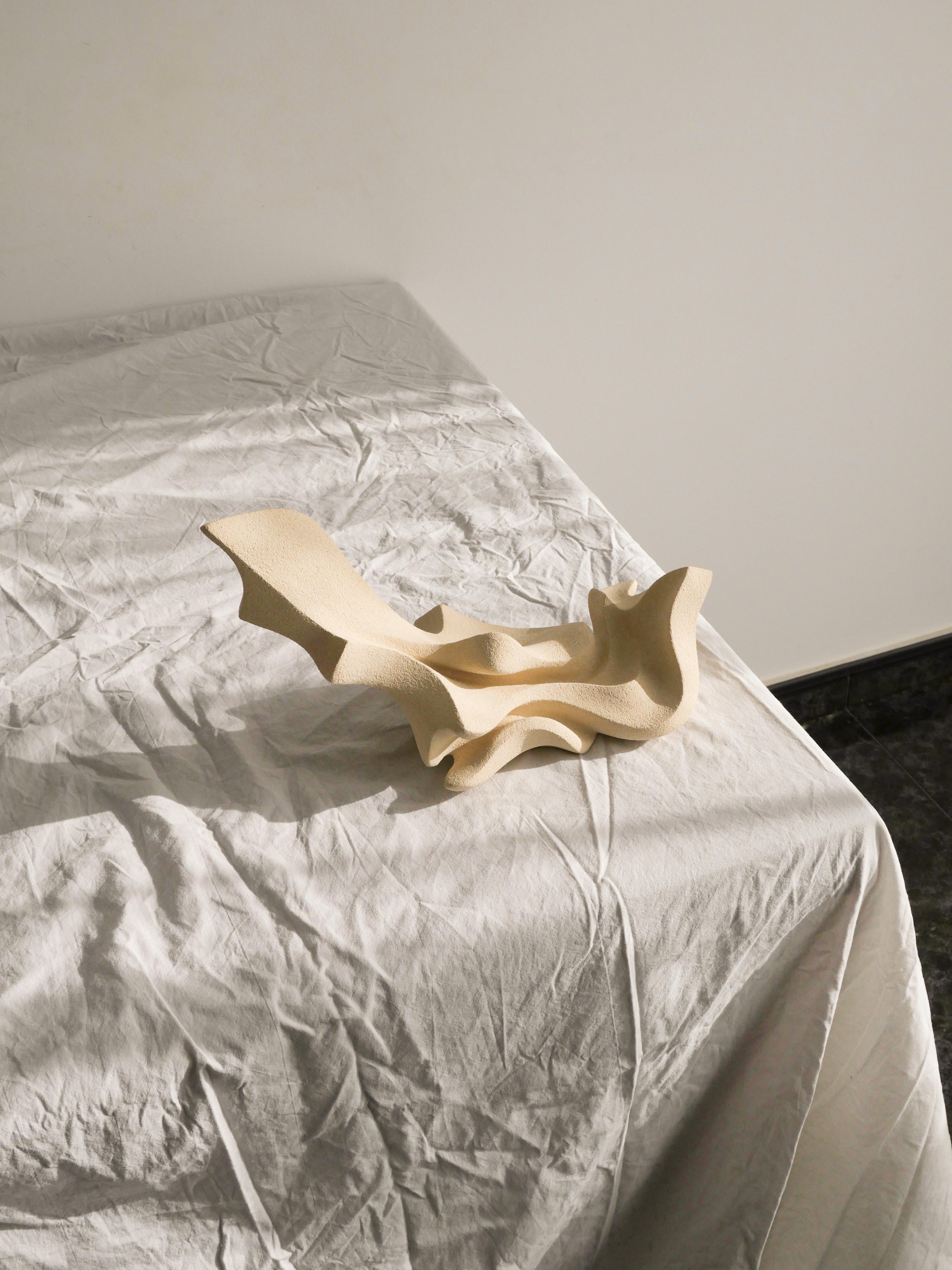 Stoneware Clay, Ceramic Unbound Sculpture by Aleksandra Krasnopolska In New Condition For Sale In Geneve, CH