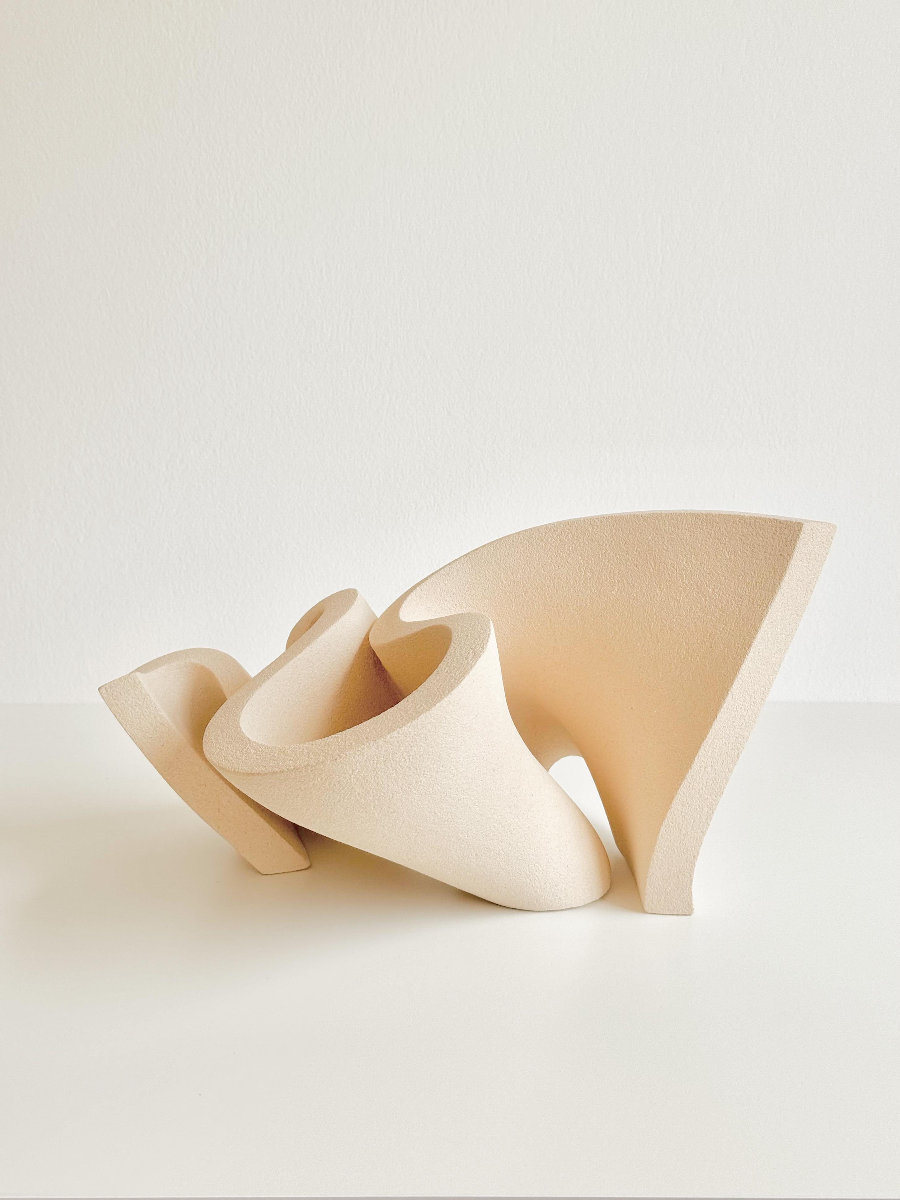 Stoneware Clay, Ribbon Vase II by Aleksandra Krasnopolska In New Condition For Sale In Geneve, CH