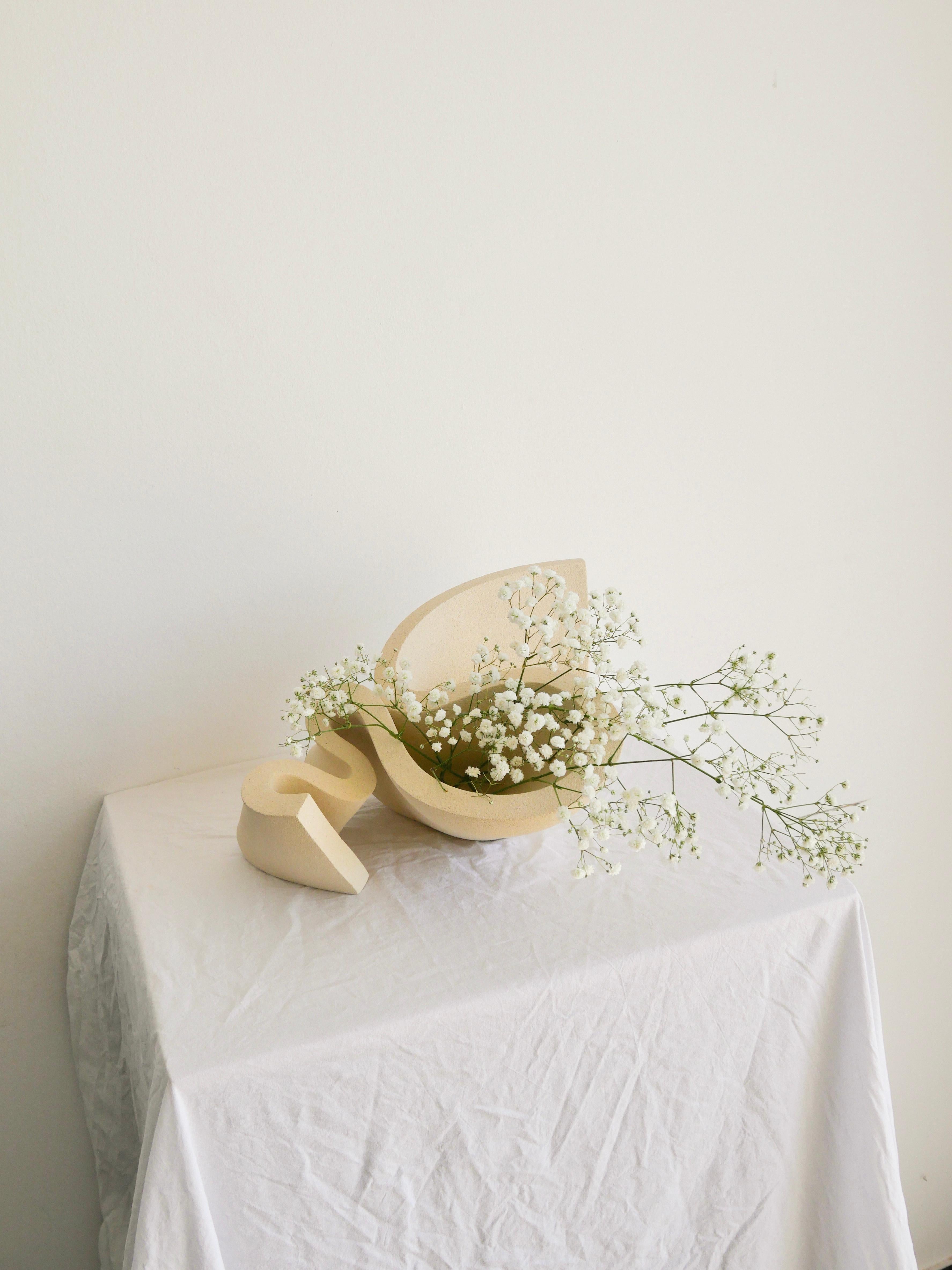 Stoneware Clay, Ribbon Vase II by Aleksandra Krasnopolska For Sale 1