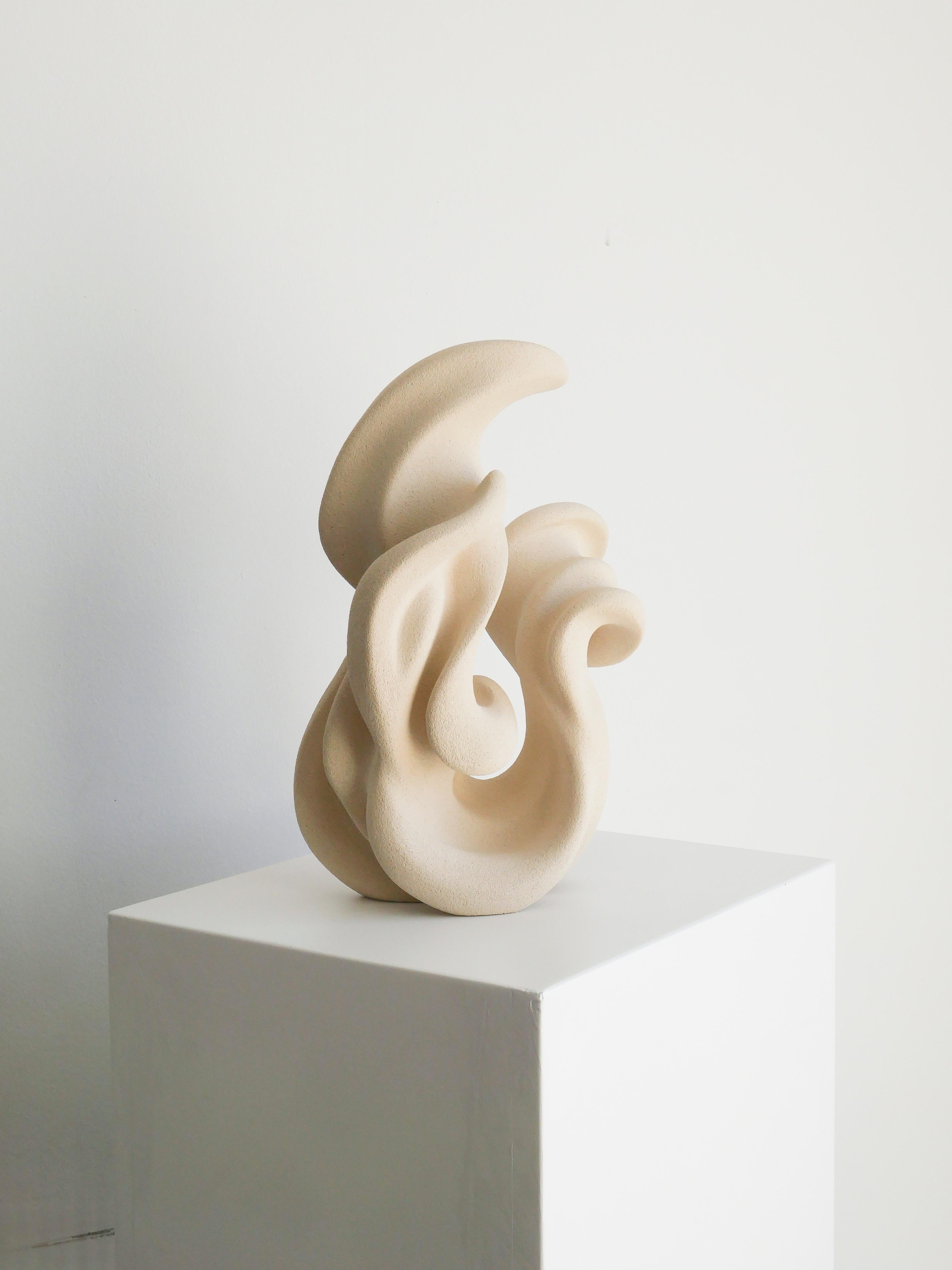 Sculpture éthérée en grès, céramique non émaillée d'Aleksandra Krasnopolska Neuf - En vente à Geneve, CH
