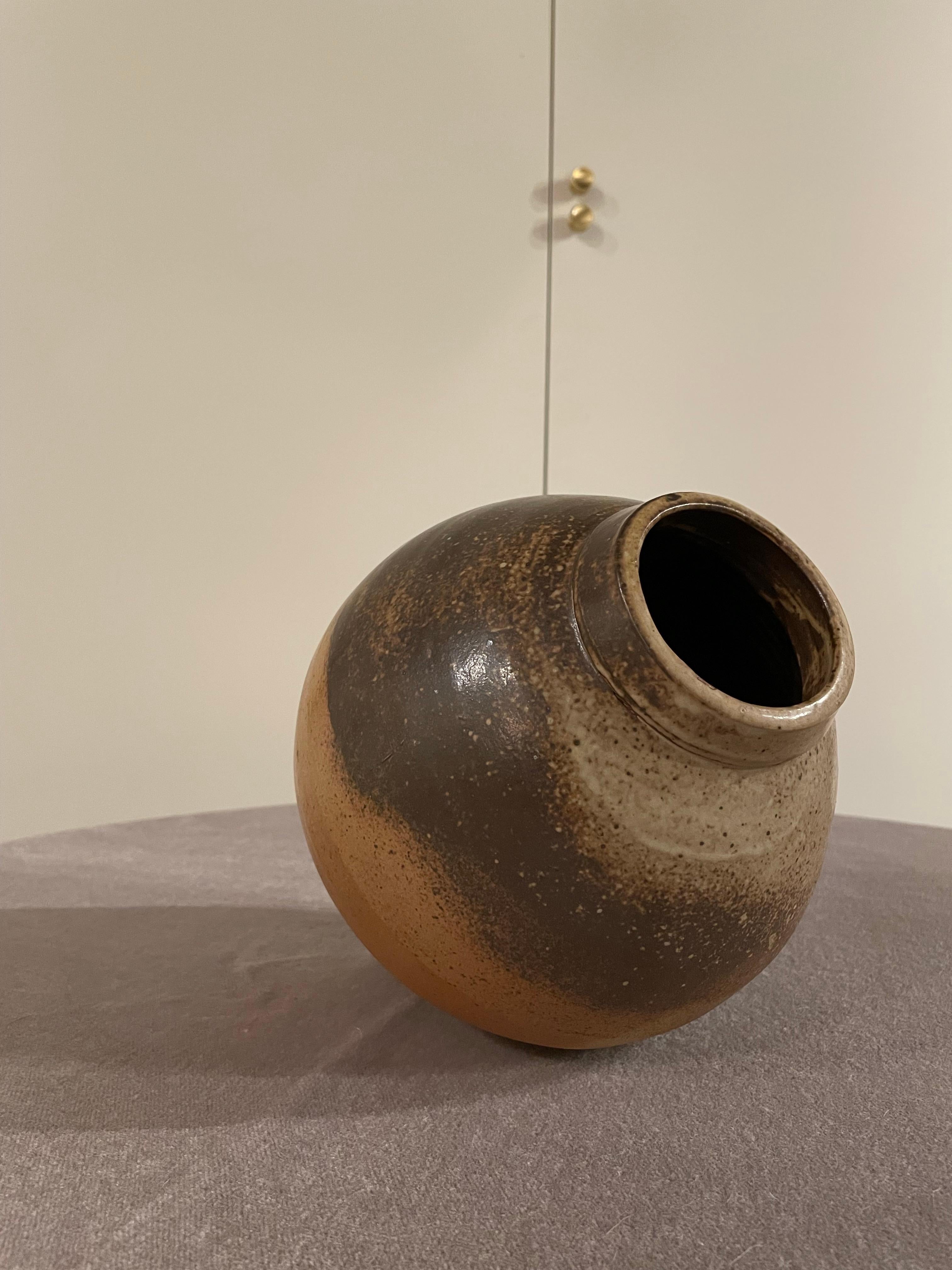 Stoneware Clay Vessel In New Condition For Sale In Brattleboro, VT