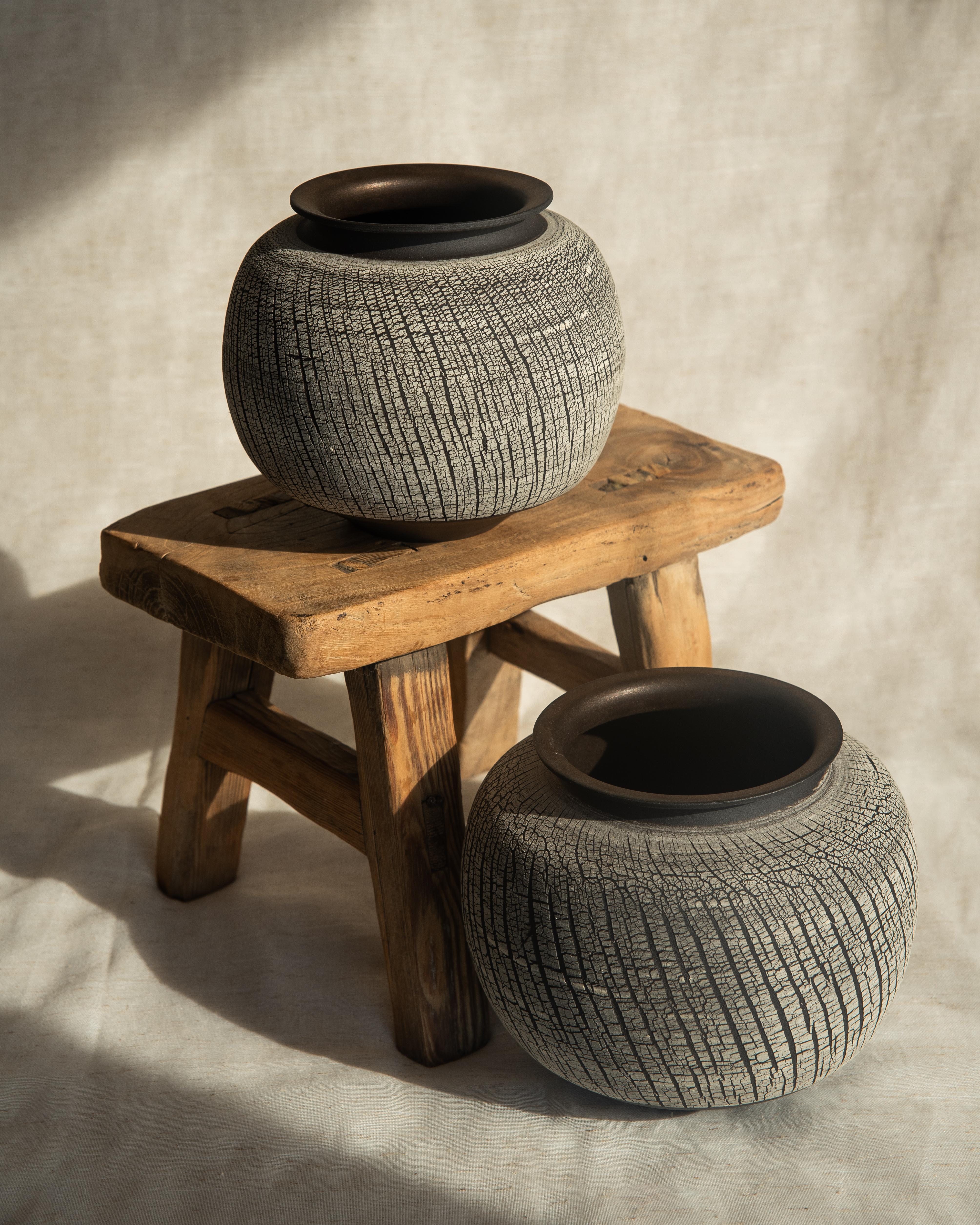 Postmoderno Gres, Vaso afflitto NO.1  da Alexandria Robys in vendita