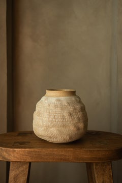 Grès, Vessel Distressed NO.2  par Alexandria Robys