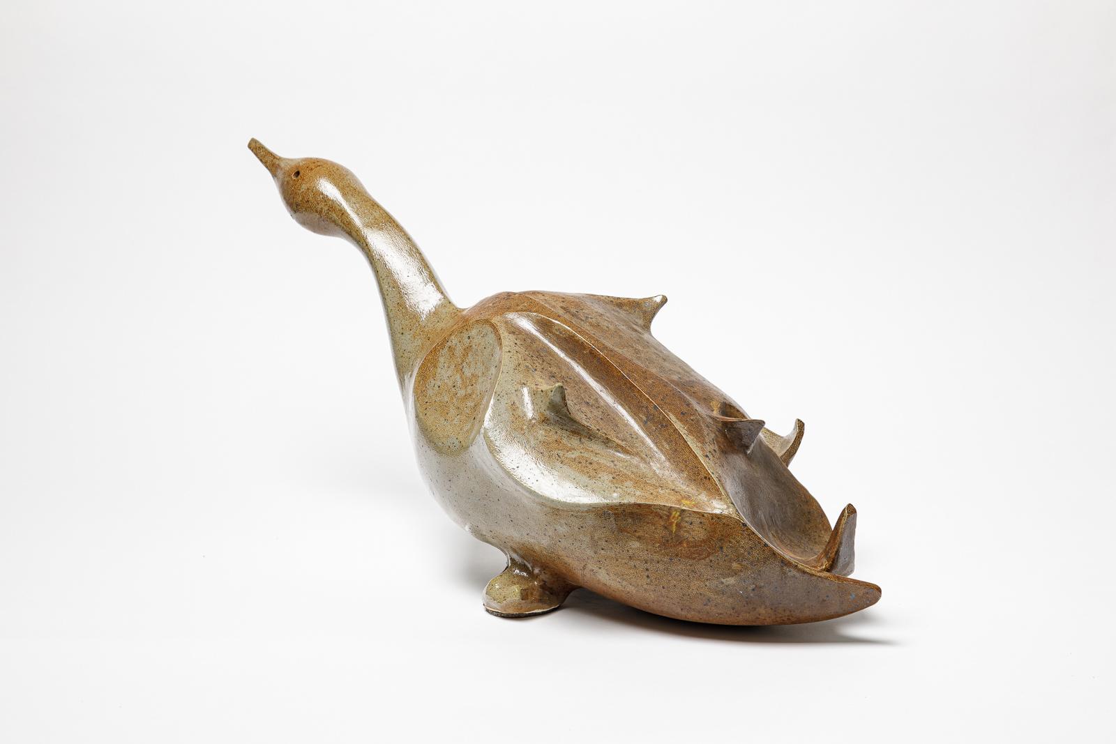 Beaux-Arts Sculpture de canard en grès de Georges Martin,  circa 1970-1980. en vente