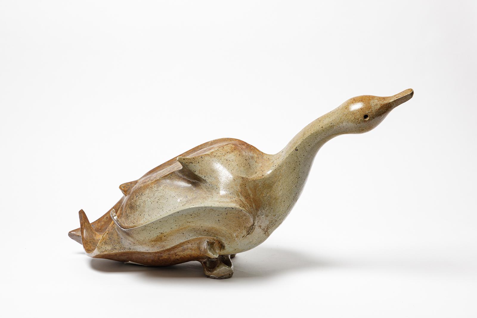 Sculpture de canard en grès de Georges Martin,  circa 1970-1980. Excellent état - En vente à Saint-Ouen, FR