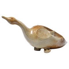 Sculpture de canard en grès de Georges Martin,  circa 1970-1980.
