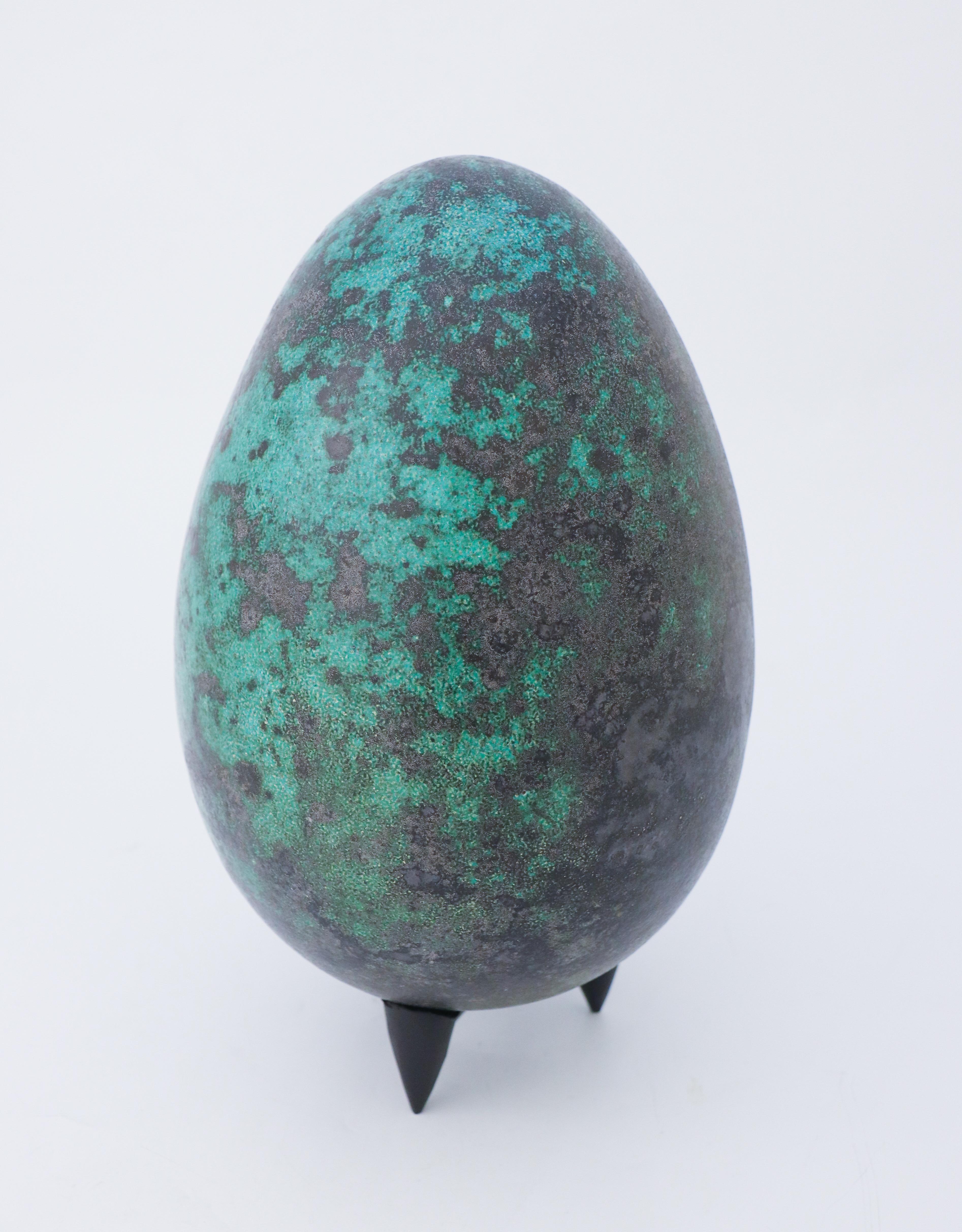Ceramic Stoneware Egg Green & Black-Tone Glaze by Hans Hedberg, Biot, France For Sale