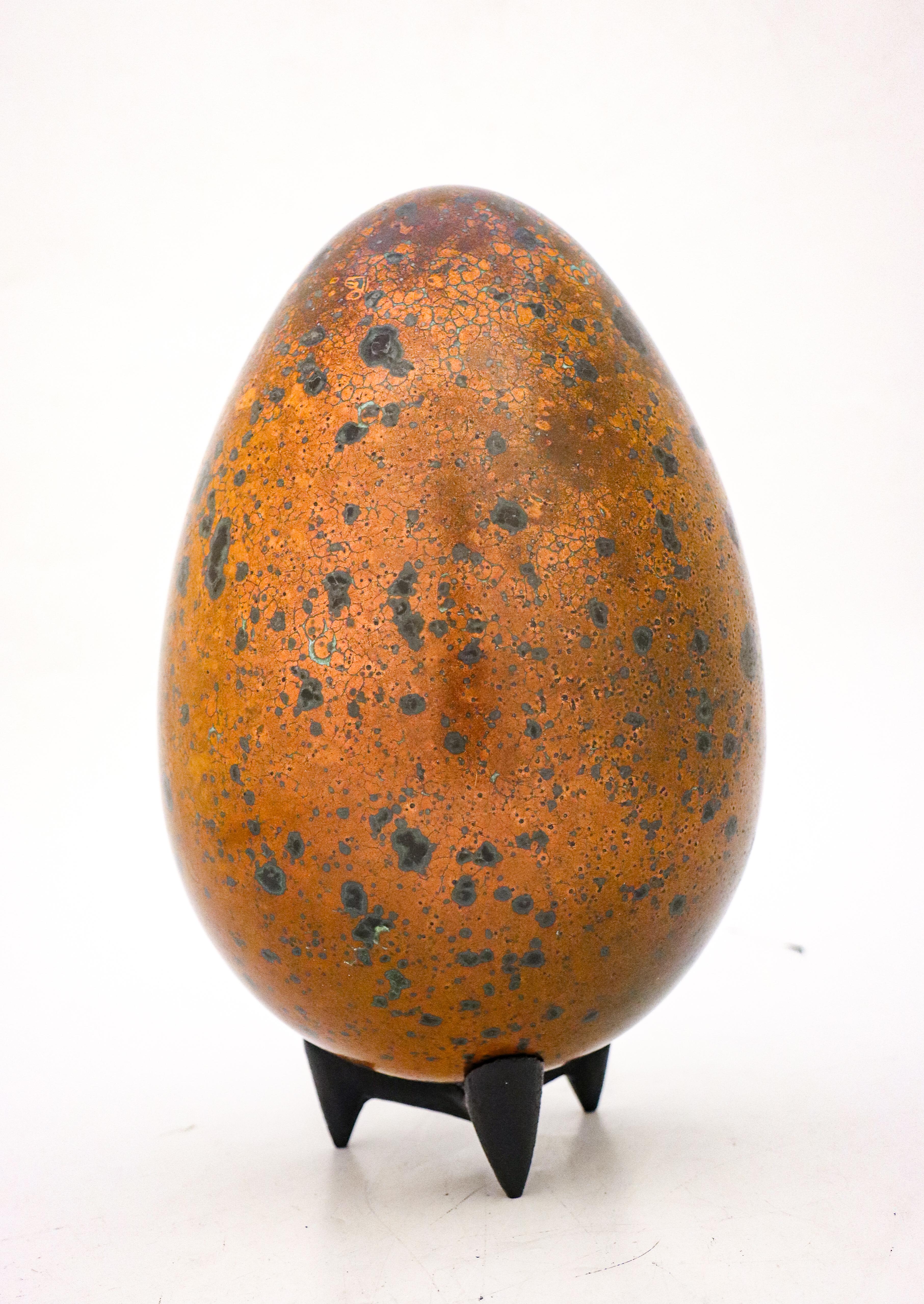 Egg designed by the Swedish ceramicist Hans Hedberg, who lived and worked in Biot, France. This egg is 30 cm (12