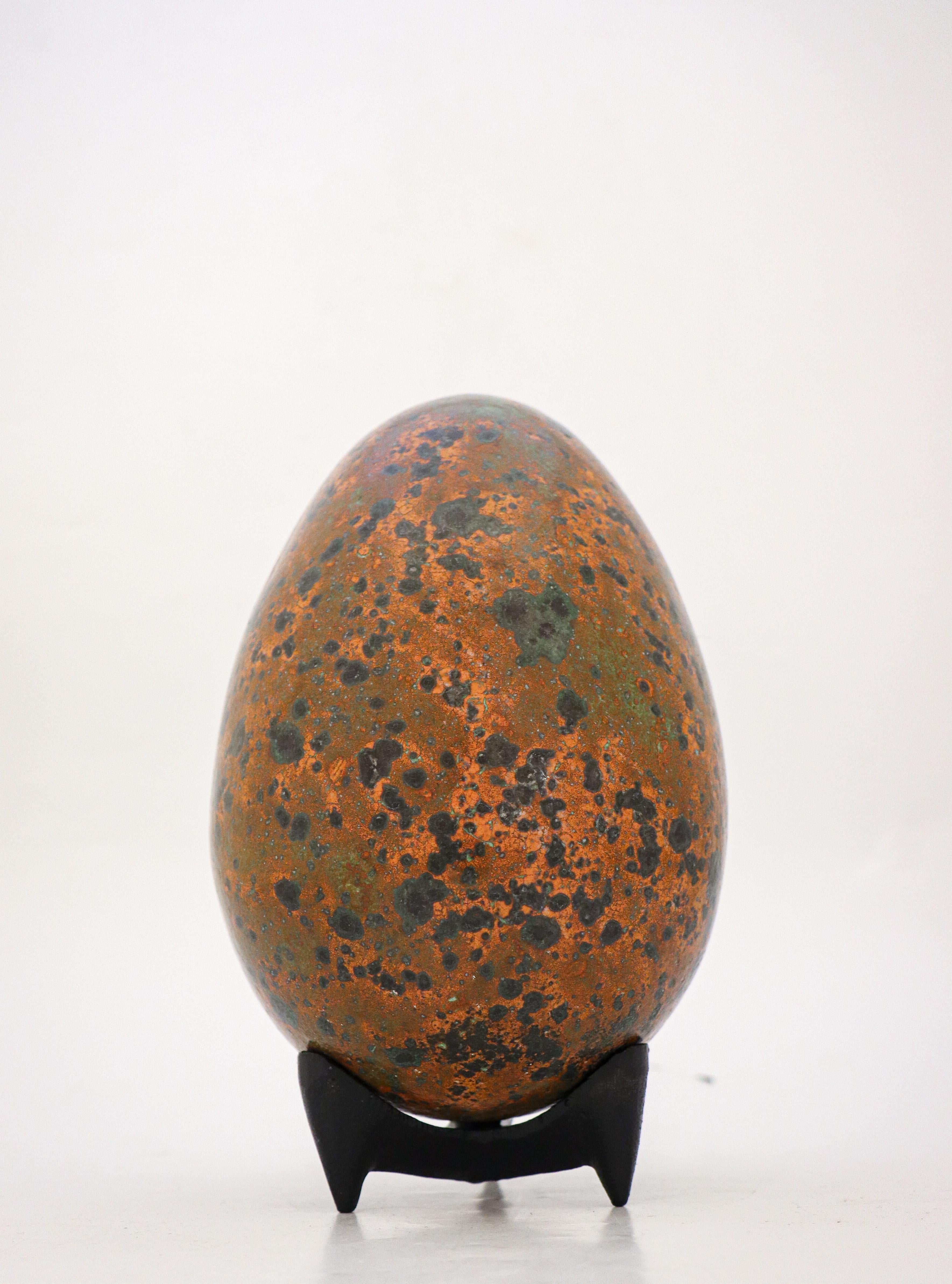 Scandinavian Modern Stoneware Egg Sculpture Orange/Brown/Green by Hans Hedberg, Biot, France For Sale