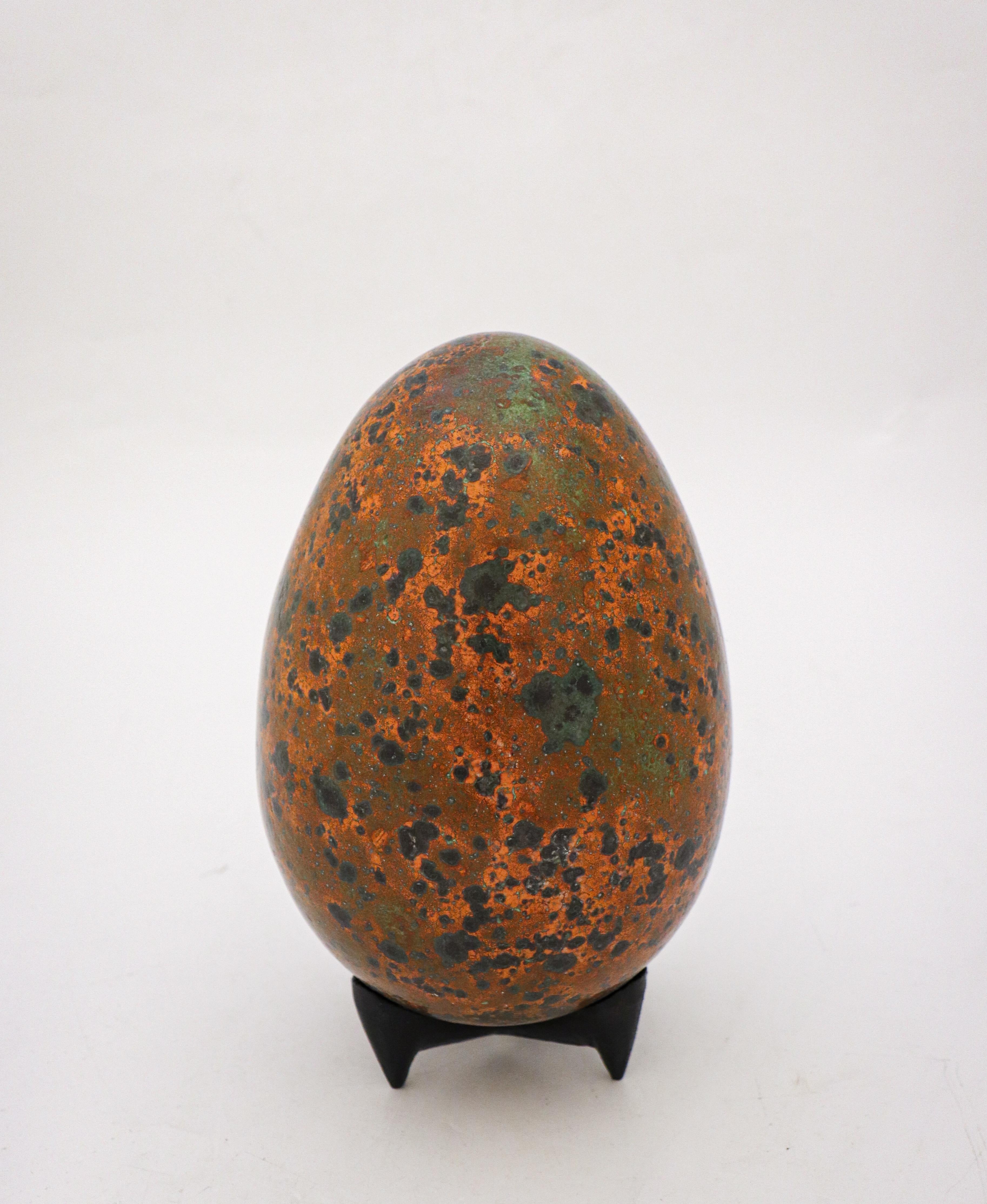 French Stoneware Egg Sculpture Orange/Brown/Green by Hans Hedberg, Biot, France For Sale