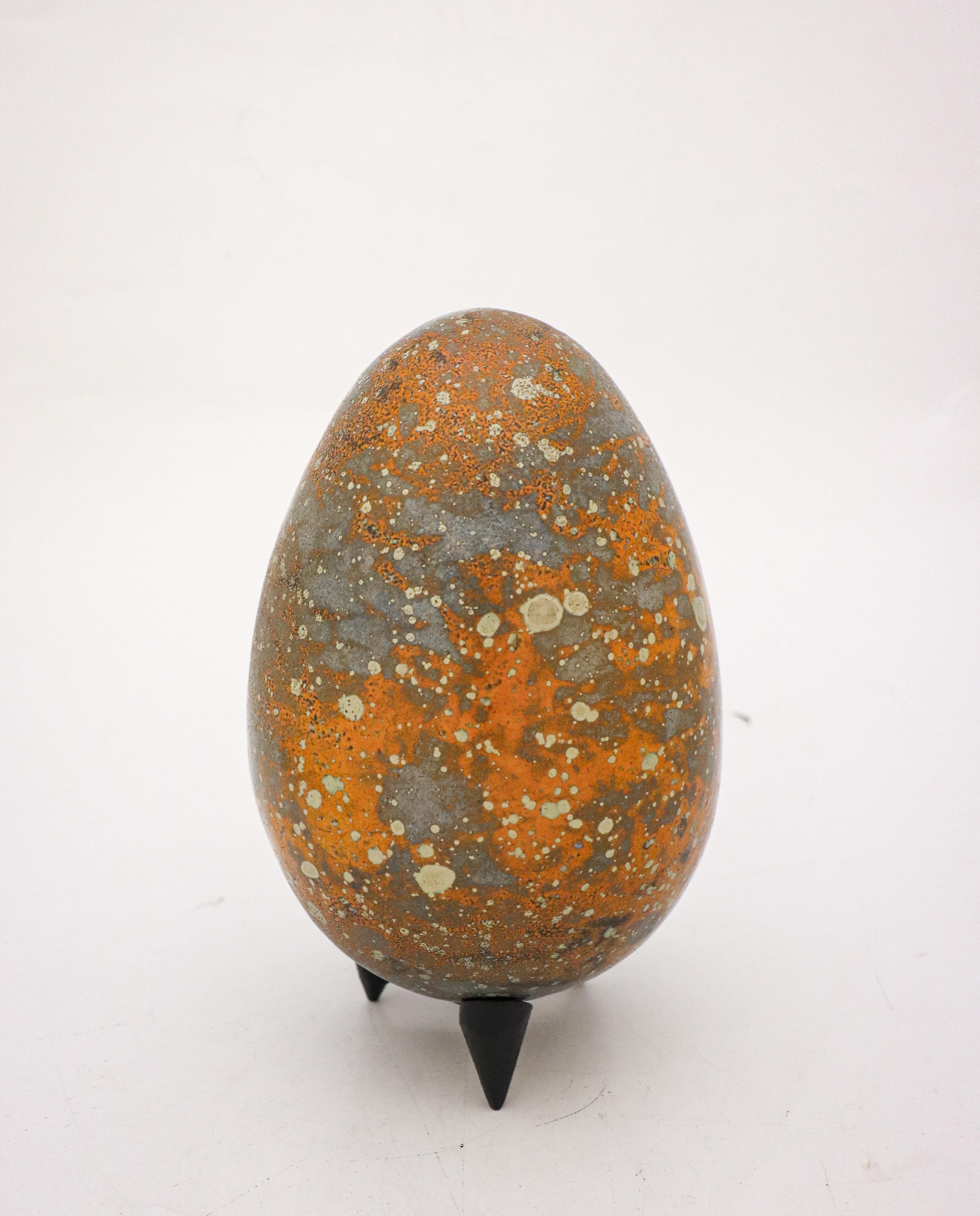 Scandinavian Modern Stoneware Egg Sculpture Orange & Gray-Tone by Hans Hedberg, Biot, France For Sale