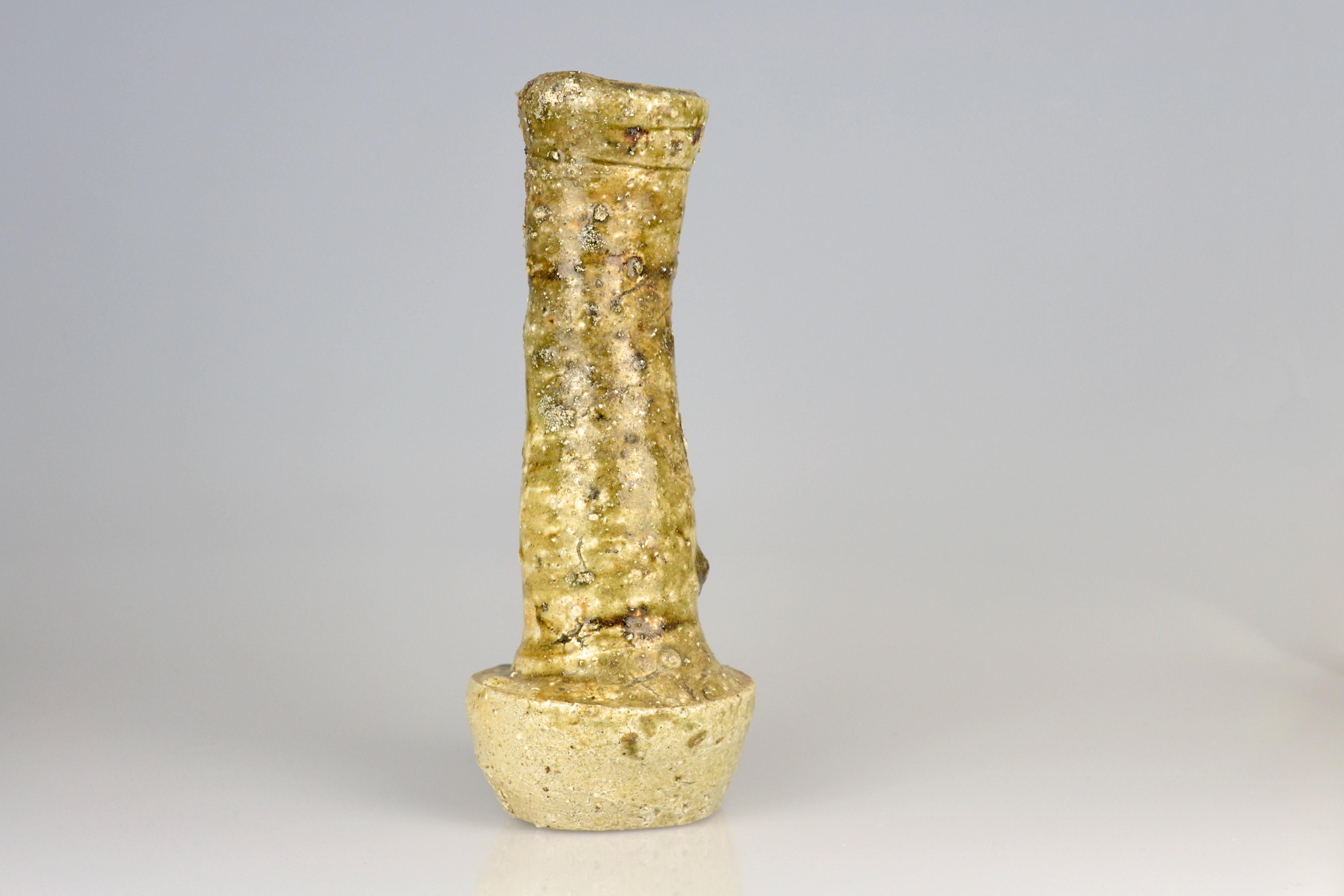 Japanese Stoneware Flower Vase with Natural Ash Glaze by Tsujimura Shirō ‘*1947’ For Sale