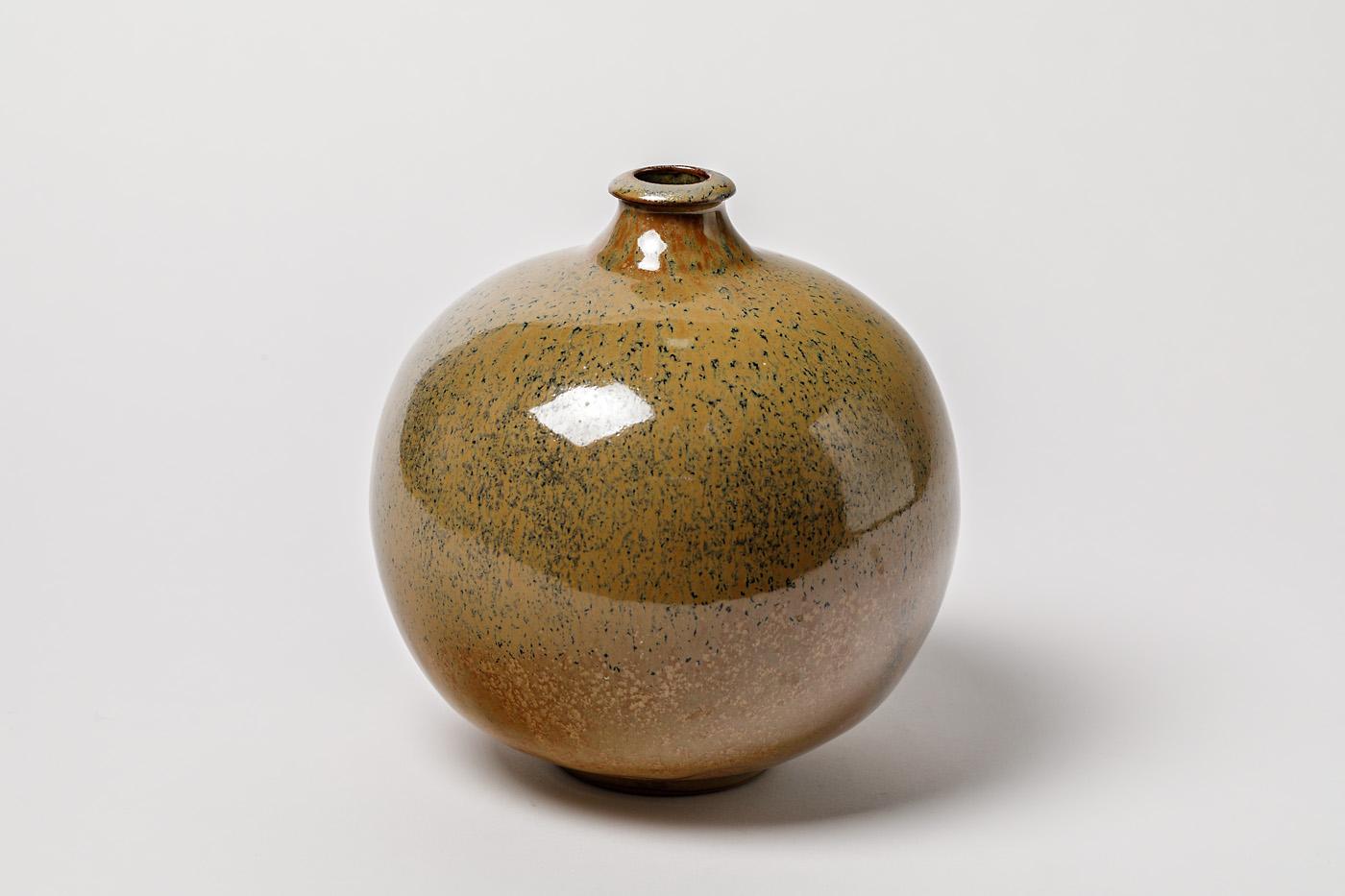 Glasierte Keramikvase aus Steingut, um 1980, Französisch, handgefertigt (Ende des 20. Jahrhunderts) im Angebot