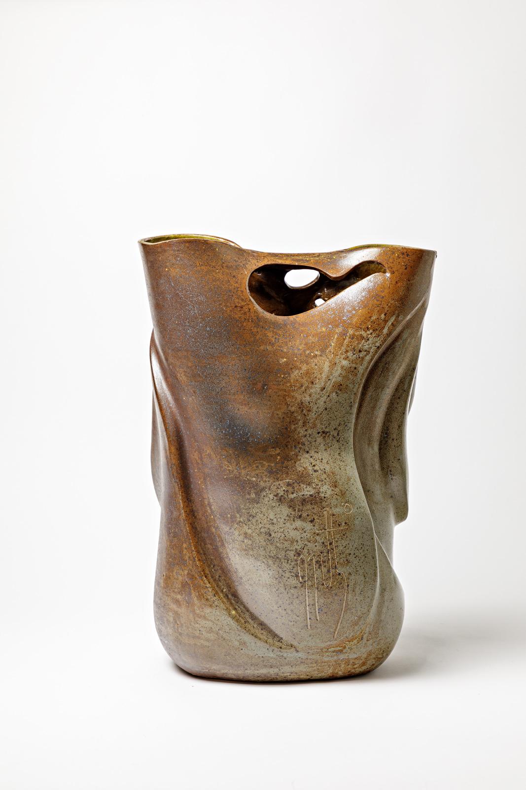 Vase sculptural 