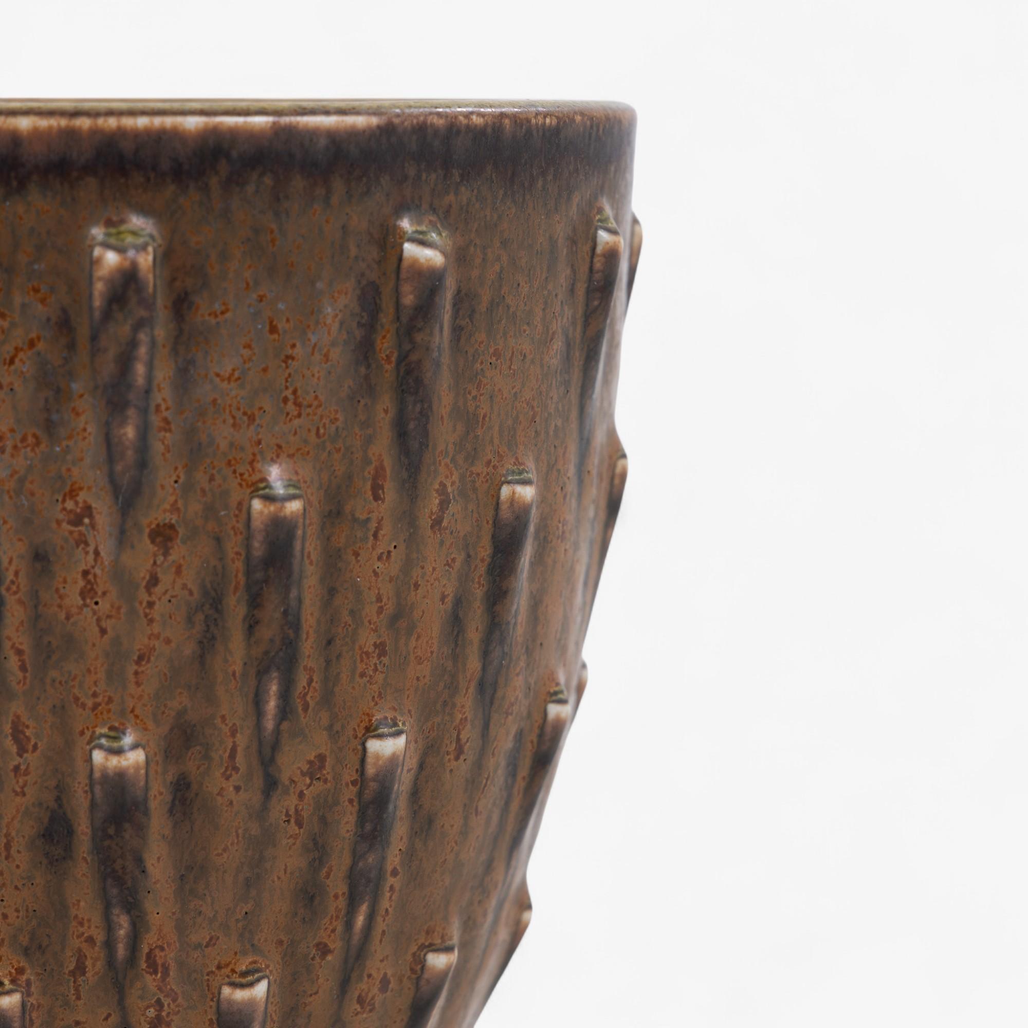 Grande vaso in gres decorato con smalto Solfatara (modello 20291). Firmato.