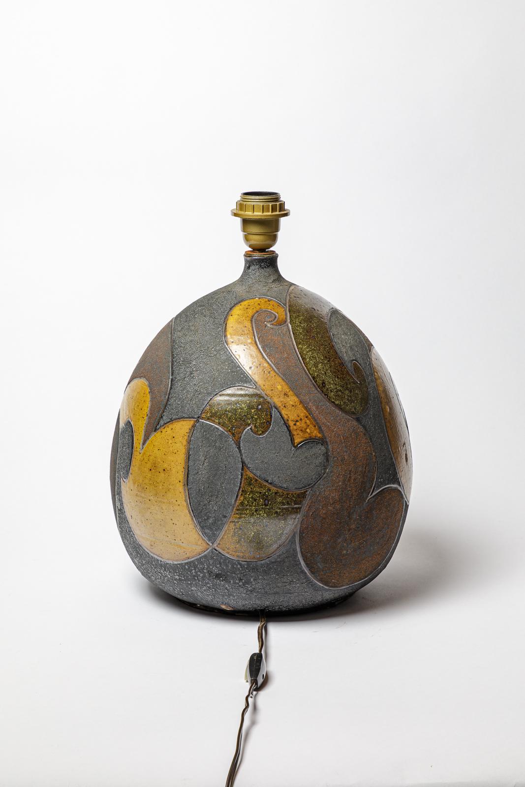 Beaux-Arts Lampe en grès à décor géométrique de Georges Martin, vers 1970-1980. en vente