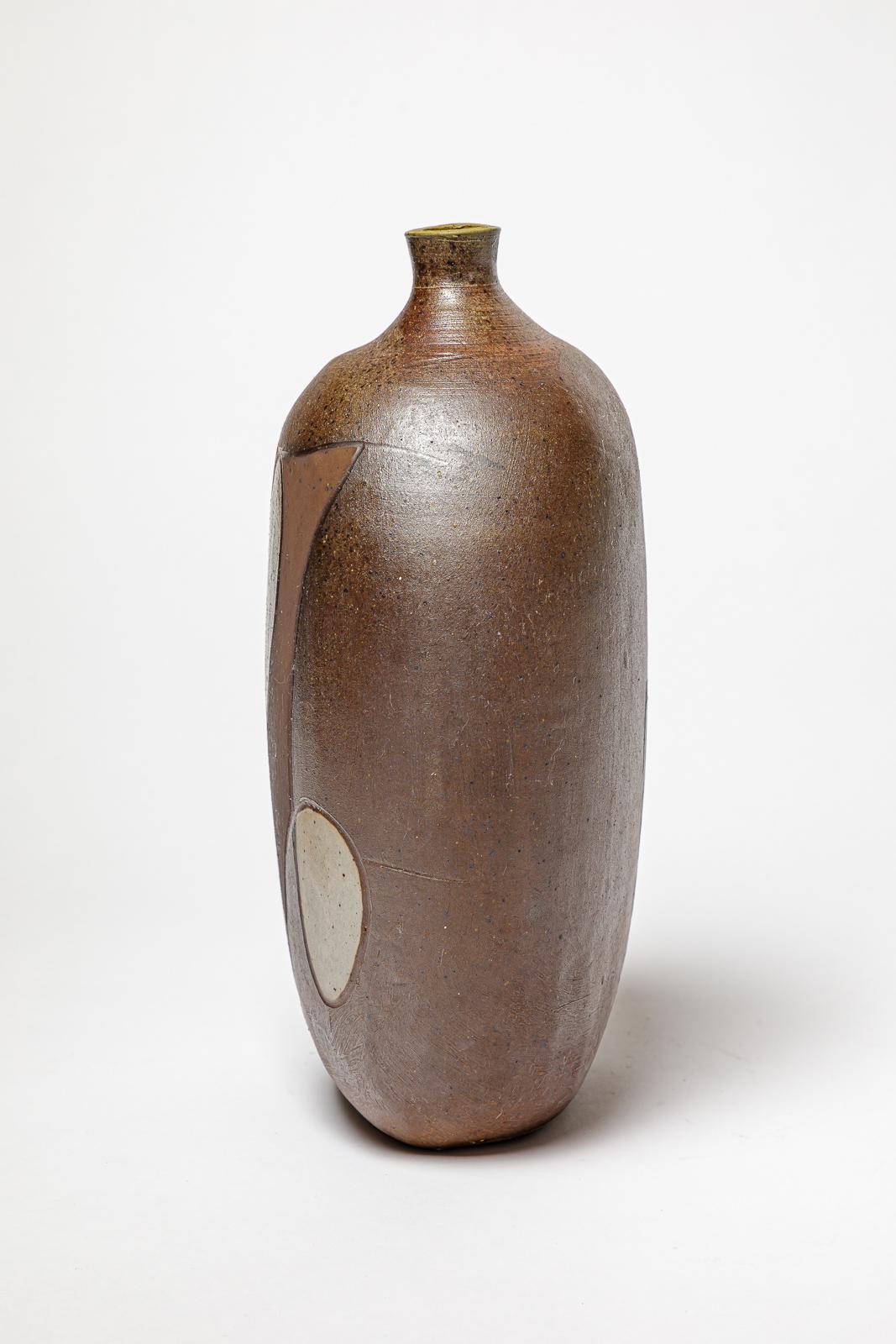 Beaux Arts Stoneware vase with geometric decoration by Georges Martin, circa 1970-1980. For Sale
