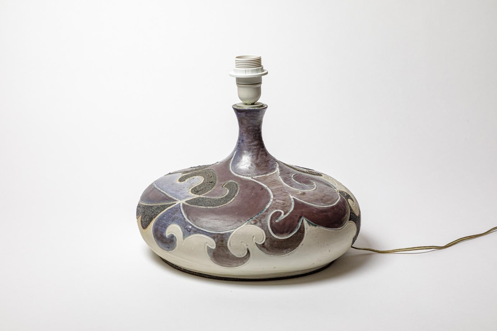 French Stoneware lamp with geometric decoration by Georges Martin, circa 1970-1980. For Sale