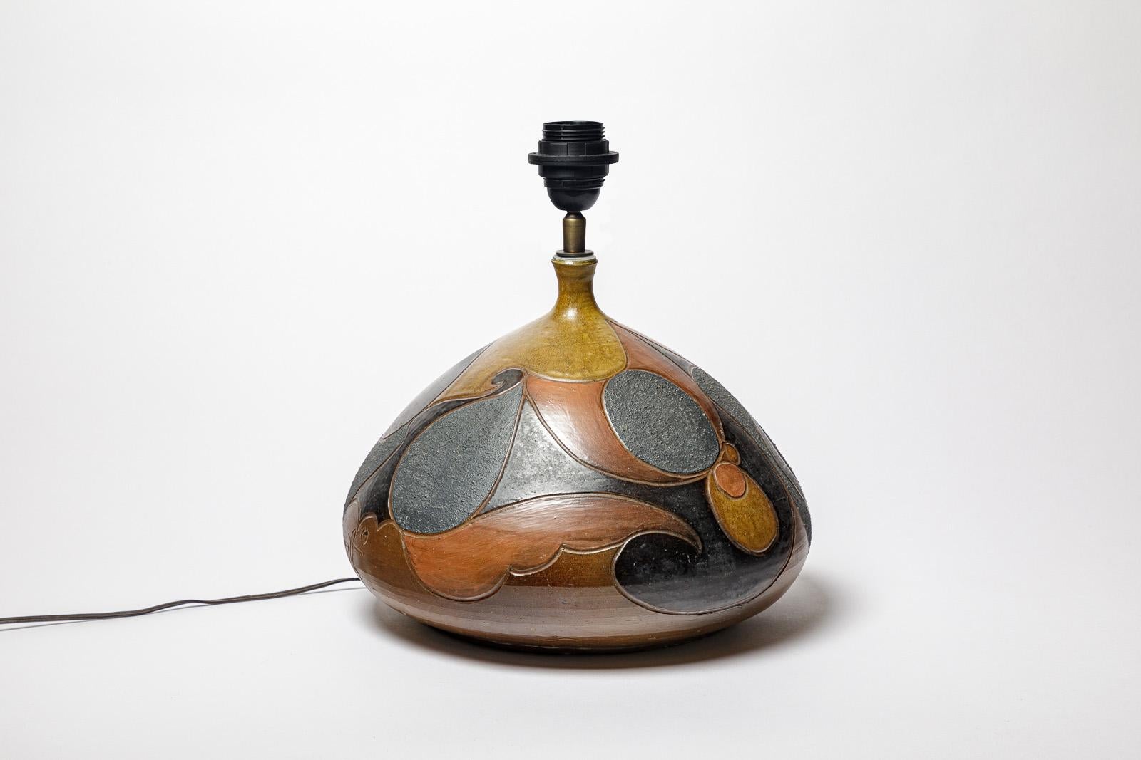 Lampe en grès à décor géométrique de Georges Martin, vers 1970-1980. en vente