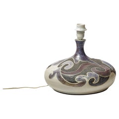 Lampe en grès à décor géométrique de Georges Martin, vers 1970-1980.