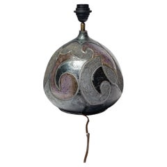 Steingutlampe mit geometrischem Dekor von Georges Martin, um 1970-1980.