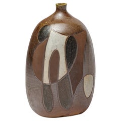 Vase en grès à décor géométrique de Georges Martin, vers 1970-1980.