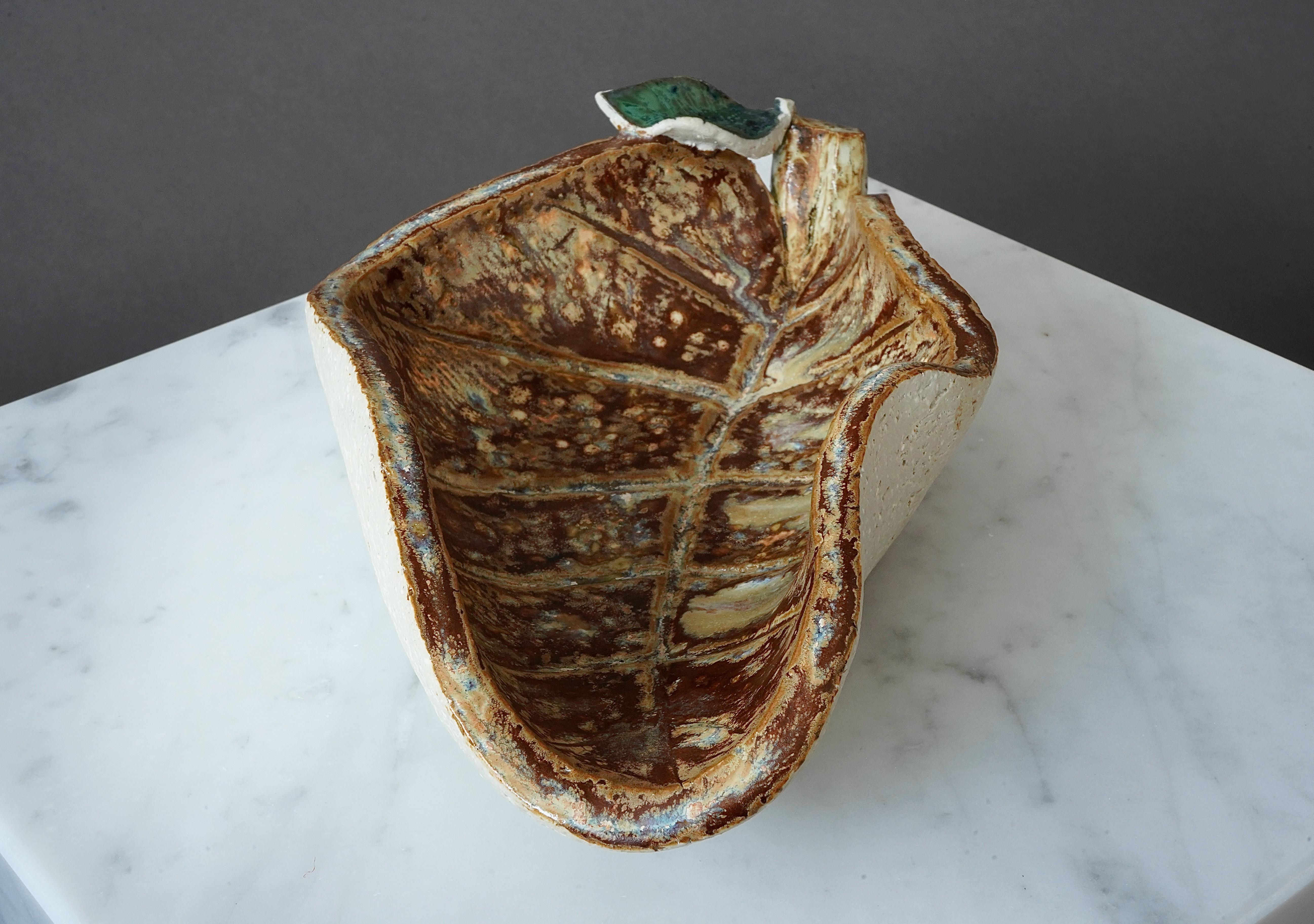 French Stoneware Leaf by Tyra Lundgren. Manufacture nationale de Sèvres, 1930s. For Sale